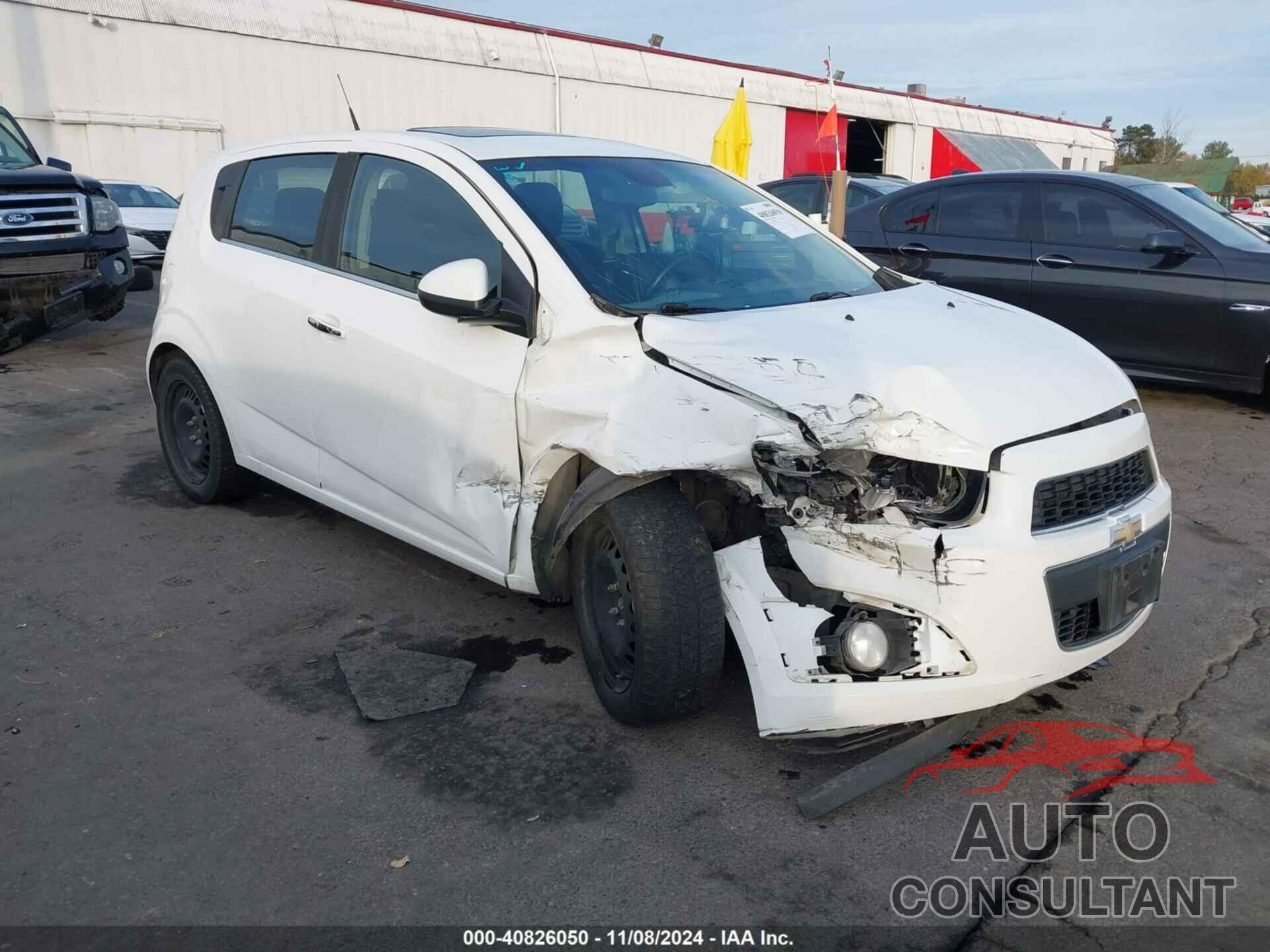 CHEVROLET SONIC 2012 - 1G1JE6SB1C4184054