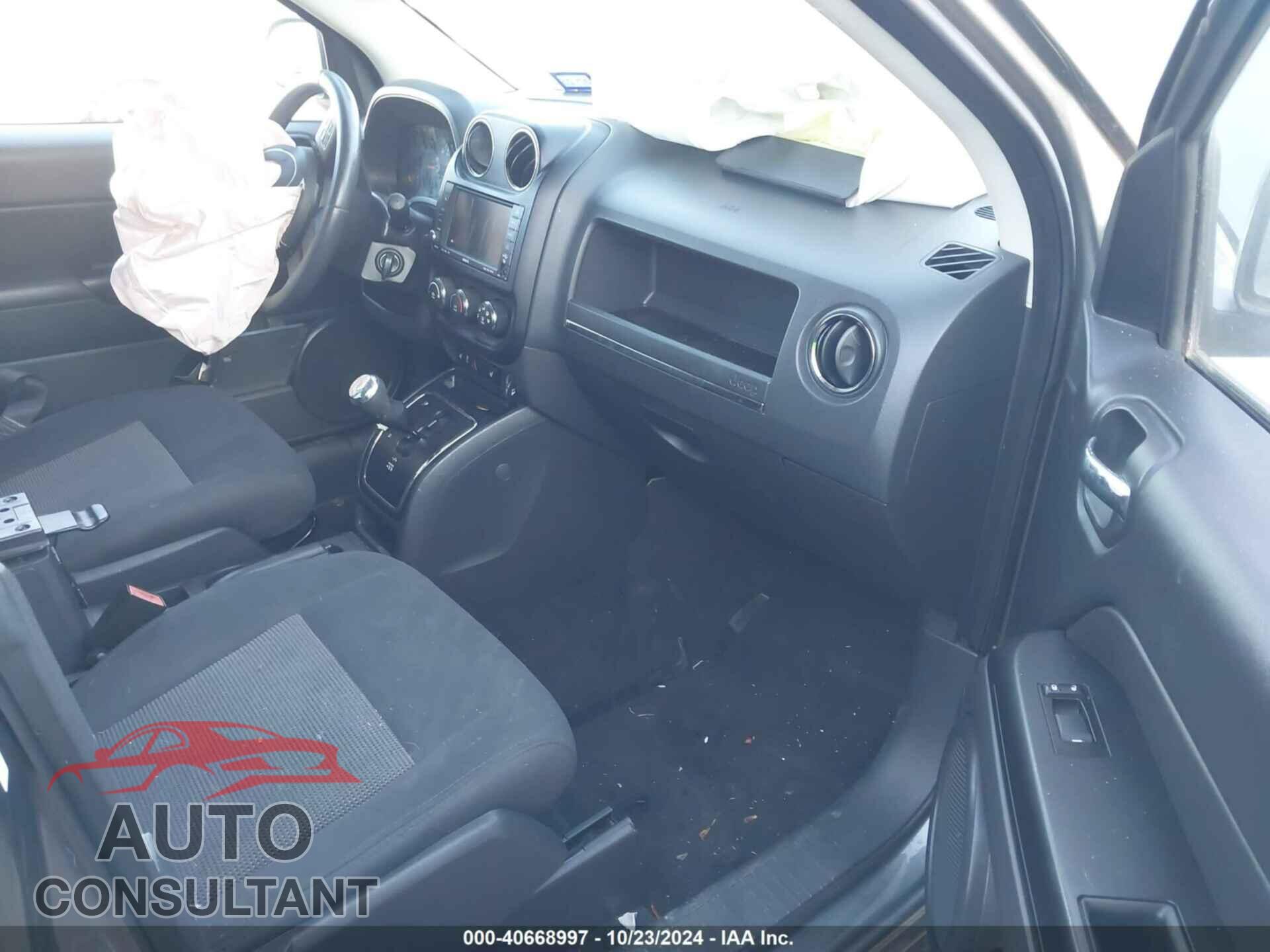 JEEP COMPASS 2011 - 1J4NT1FA2BD253359
