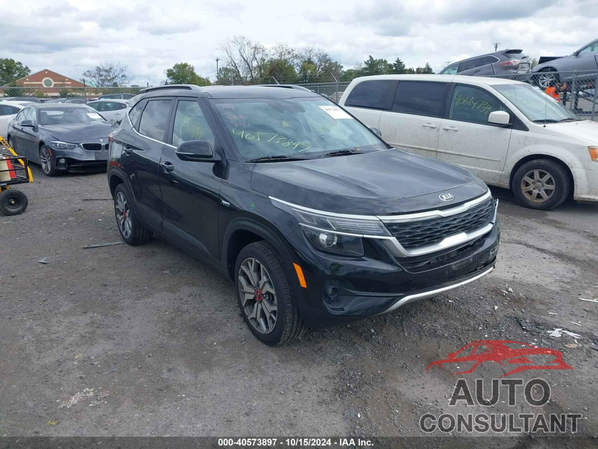 KIA SELTOS 2021 - KNDEUCA26M7096242