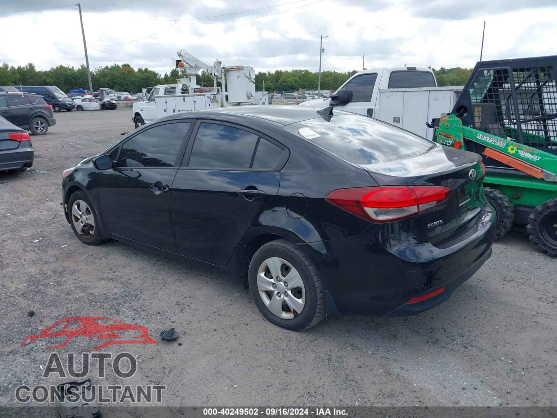 KIA FORTE 2017 - 3KPFK4A75HEE02587