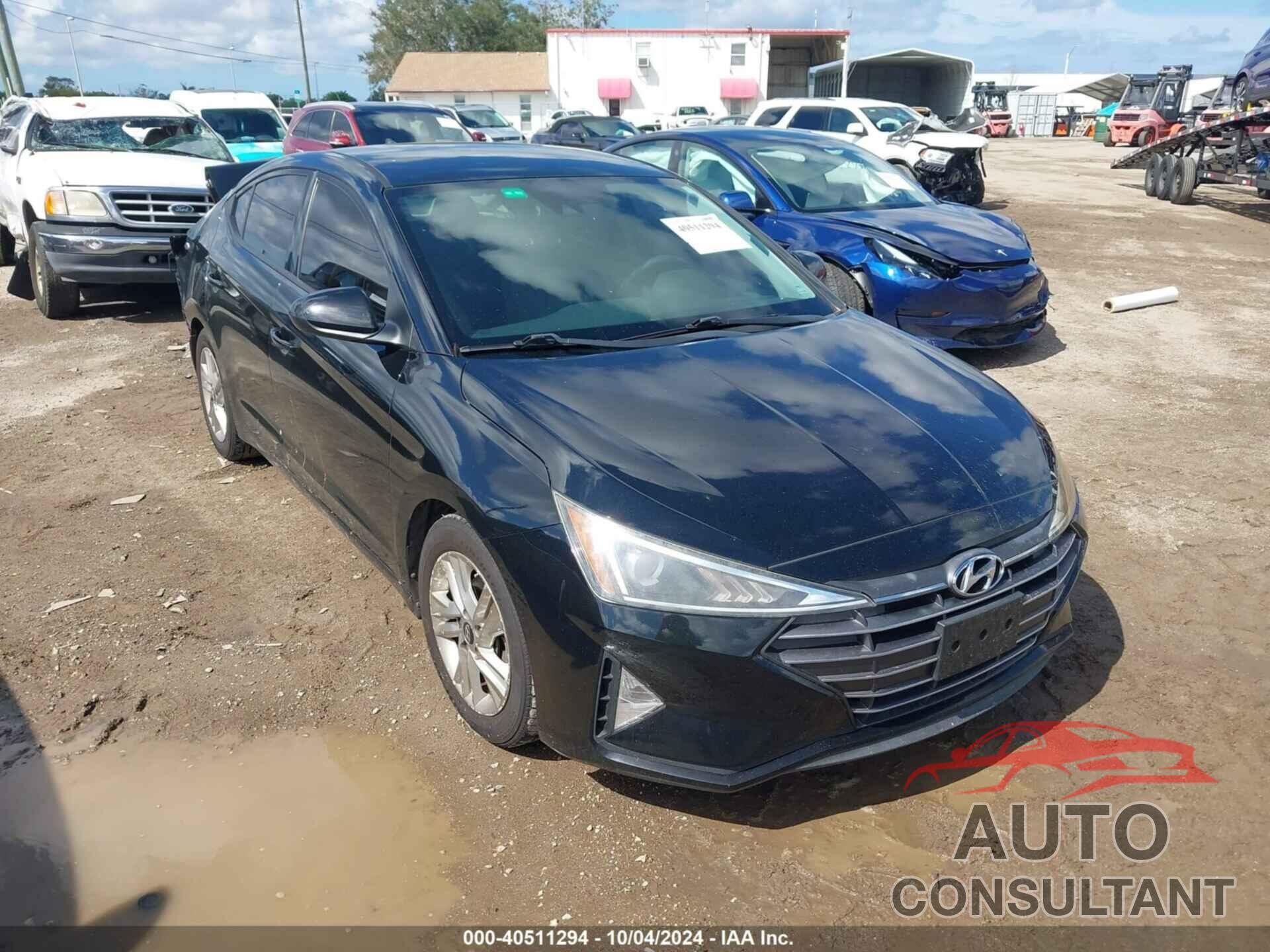 HYUNDAI ELANTRA 2019 - 5NPD84LF2KH432239
