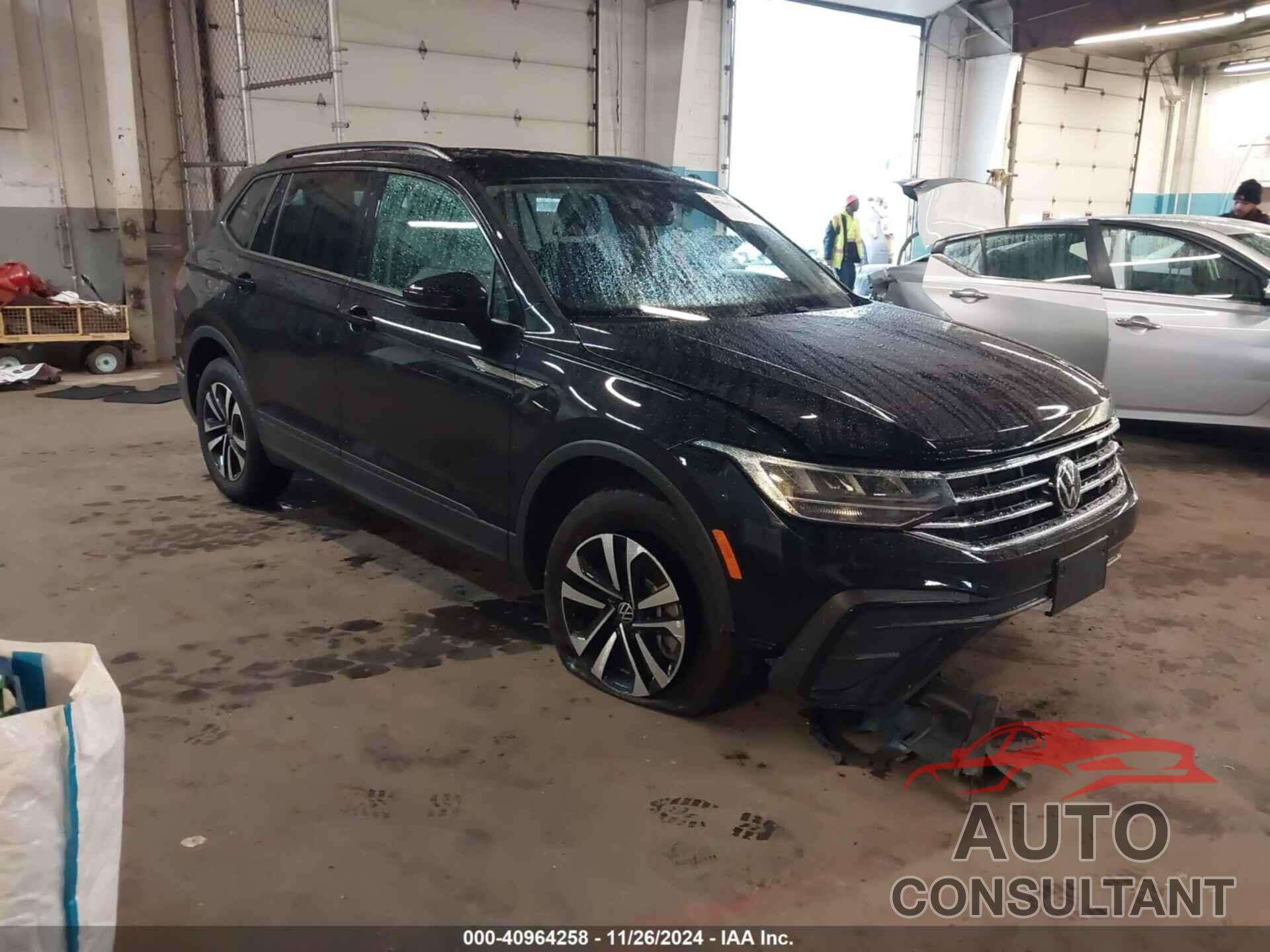 VOLKSWAGEN TIGUAN 2023 - 3VVRB7AX4PM126232