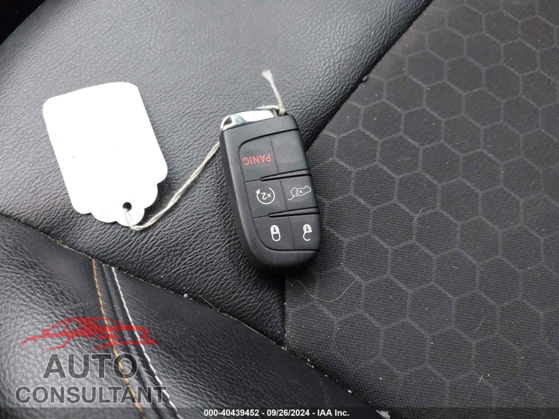 JEEP NEW COMPASS 2017 - 3C4NJDBB4HT650621
