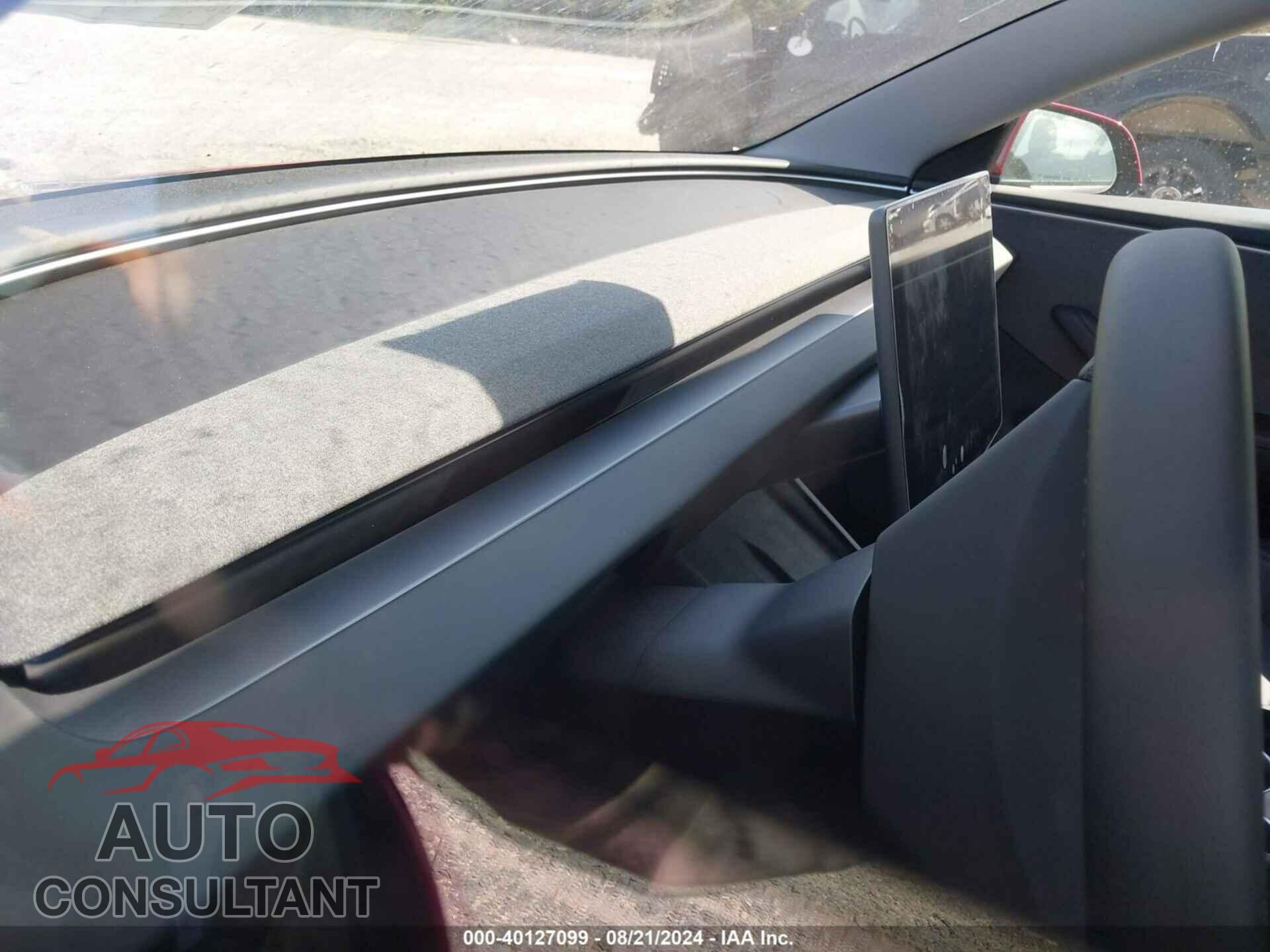 TESLA MODEL 3 2024 - 5YJ3E1EA7RF734073