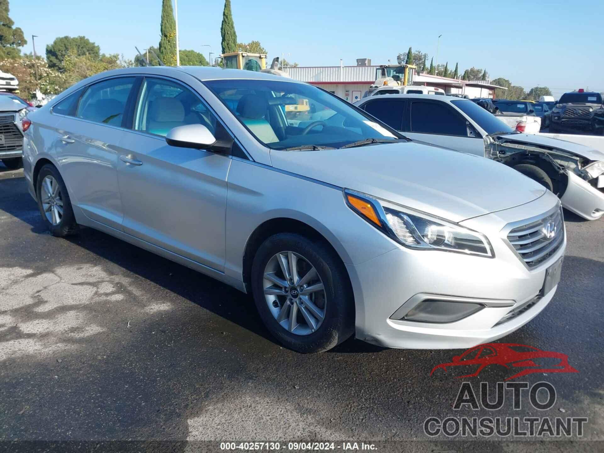 HYUNDAI SONATA 2017 - 5NPE24AF1HH558092