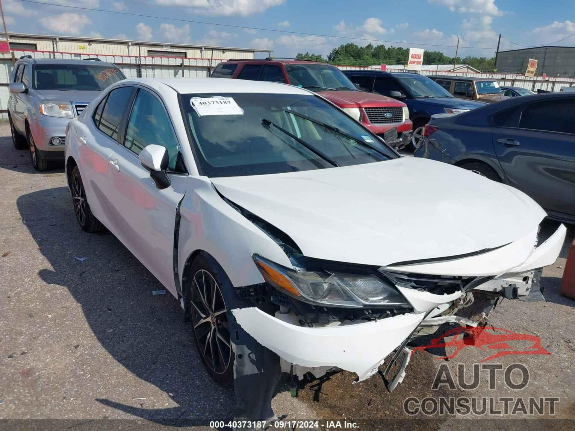 TOYOTA CAMRY 2019 - 4T1B11HK4KU230536