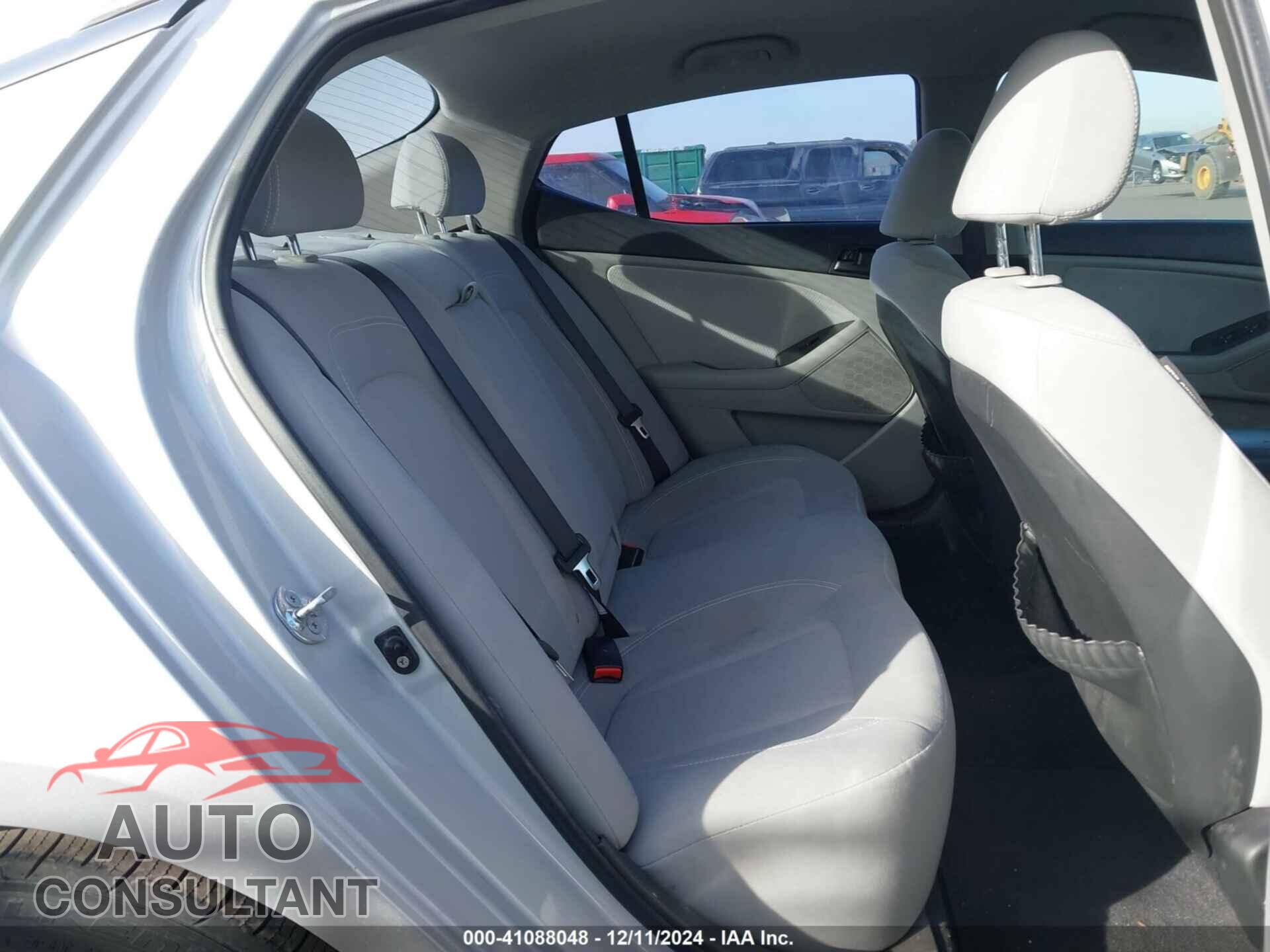 KIA OPTIMA 2011 - KNAGM4A70B5096088