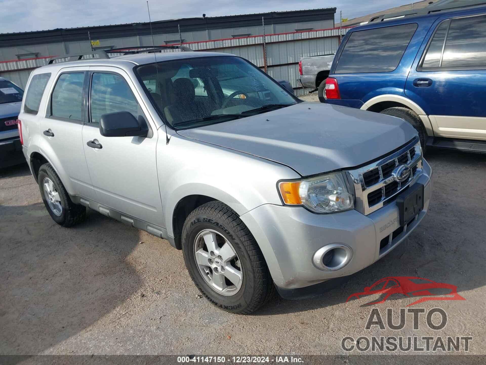 FORD ESCAPE 2009 - 1FMCU02709KB87555