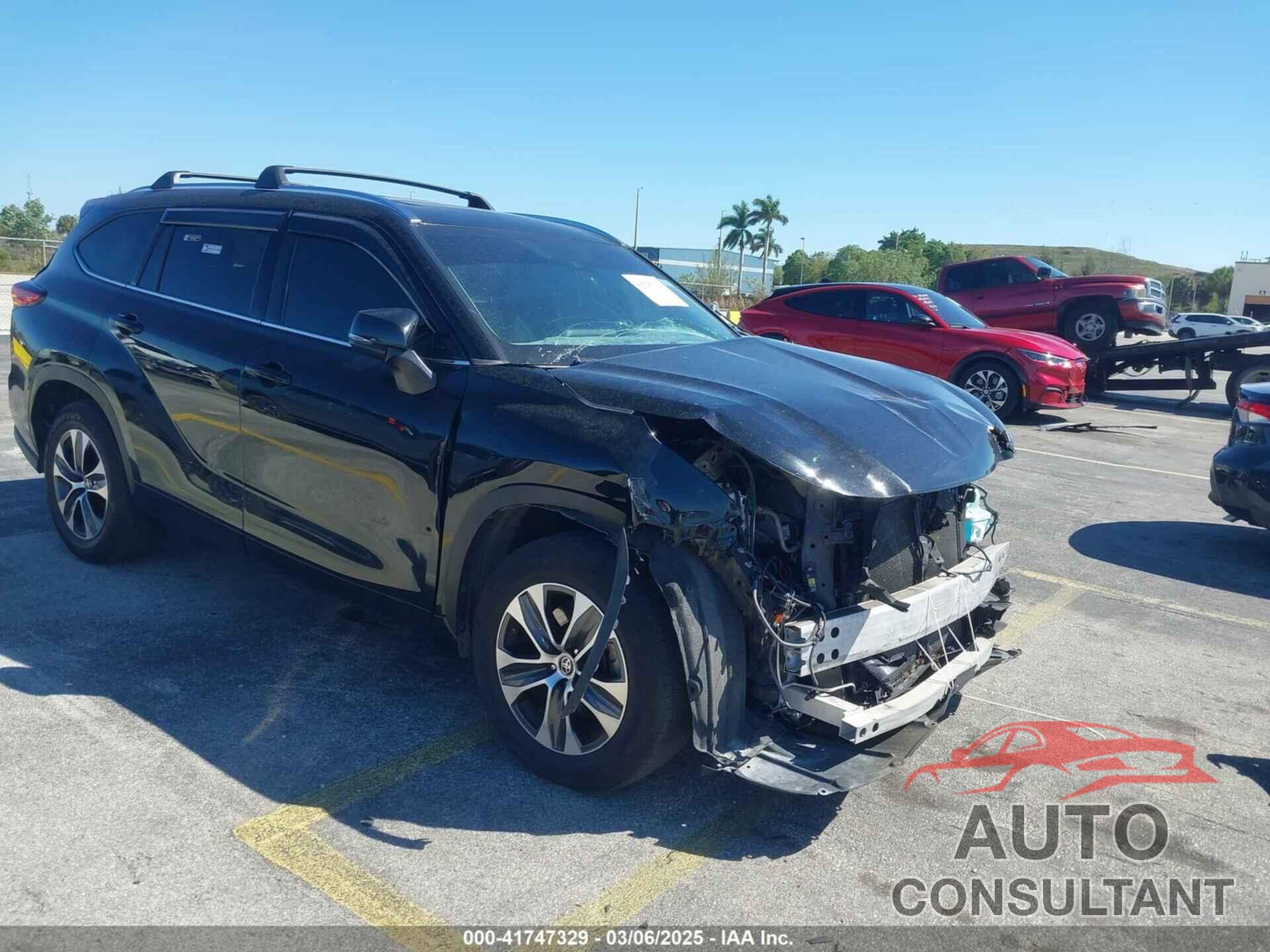TOYOTA HIGHLANDER 2021 - 5TDGZRAH8MS519507