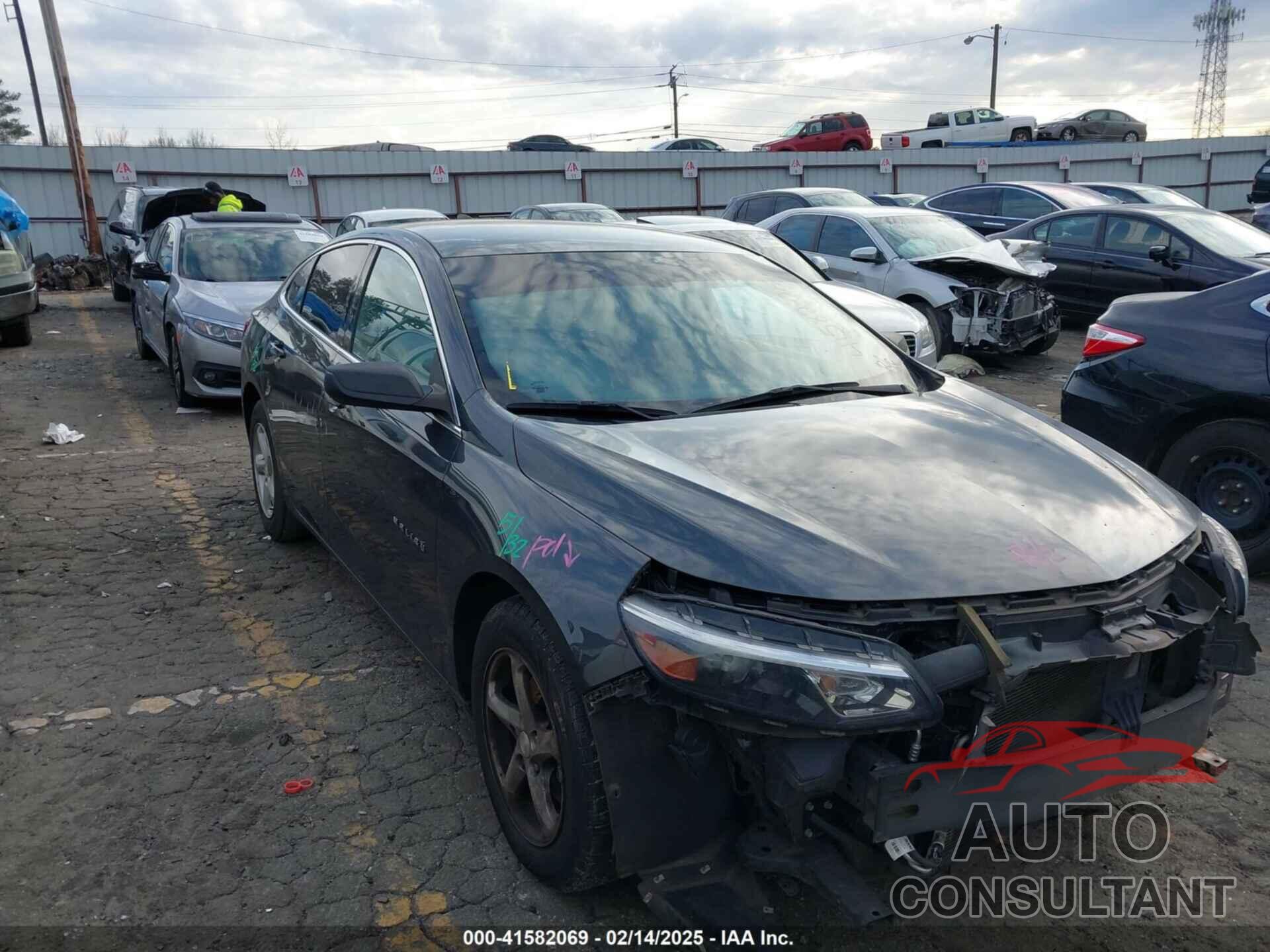 CHEVROLET MALIBU 2017 - 1G1ZB5ST2HF159335