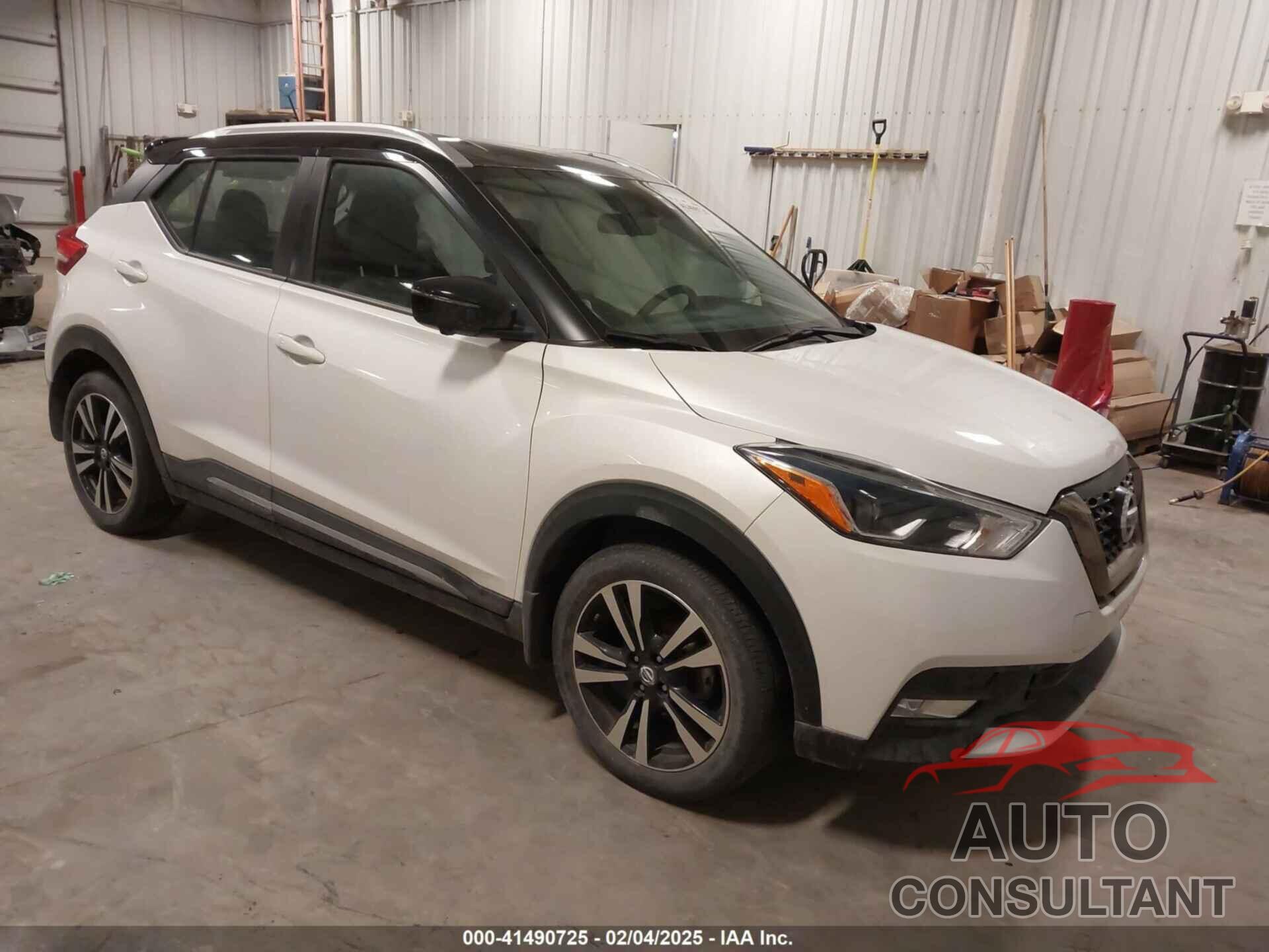 NISSAN KICKS 2019 - 3N1CP5CU8KL550656
