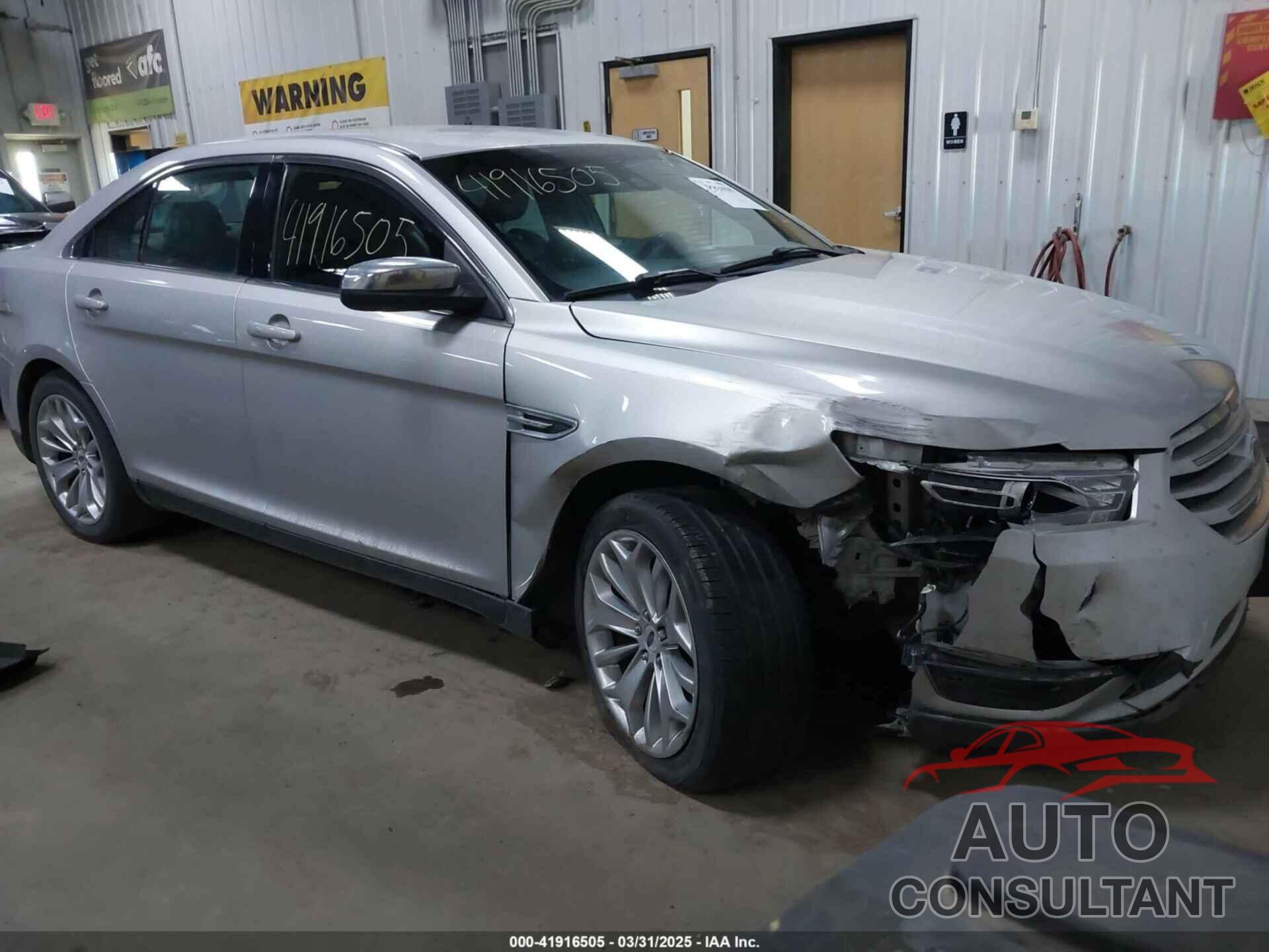 FORD TAURUS 2017 - 1FAHP2F8XHG111753