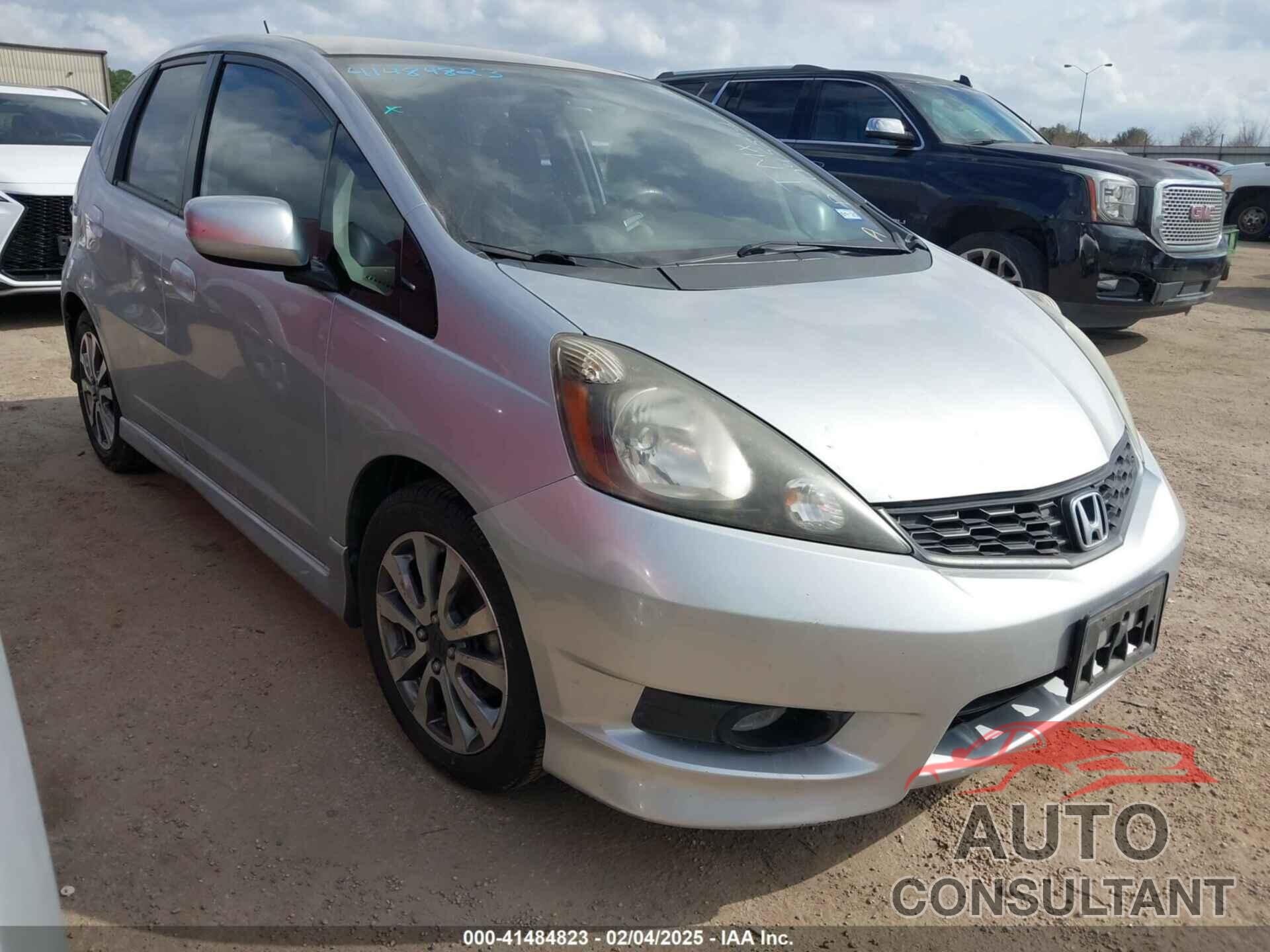 HONDA FIT 2013 - JHMGE8H5XDC045514