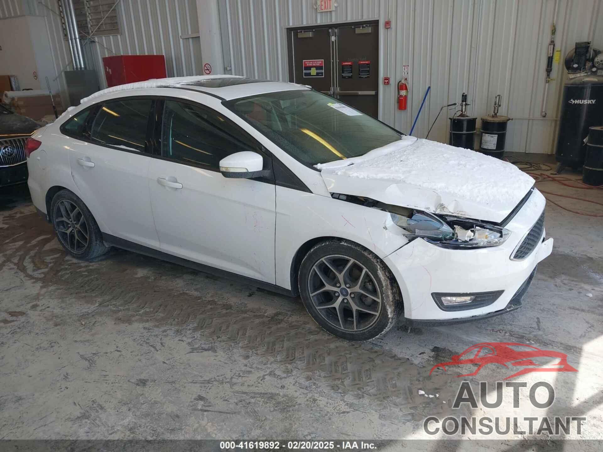 FORD FOCUS 2018 - 1FADP3H29JL303241