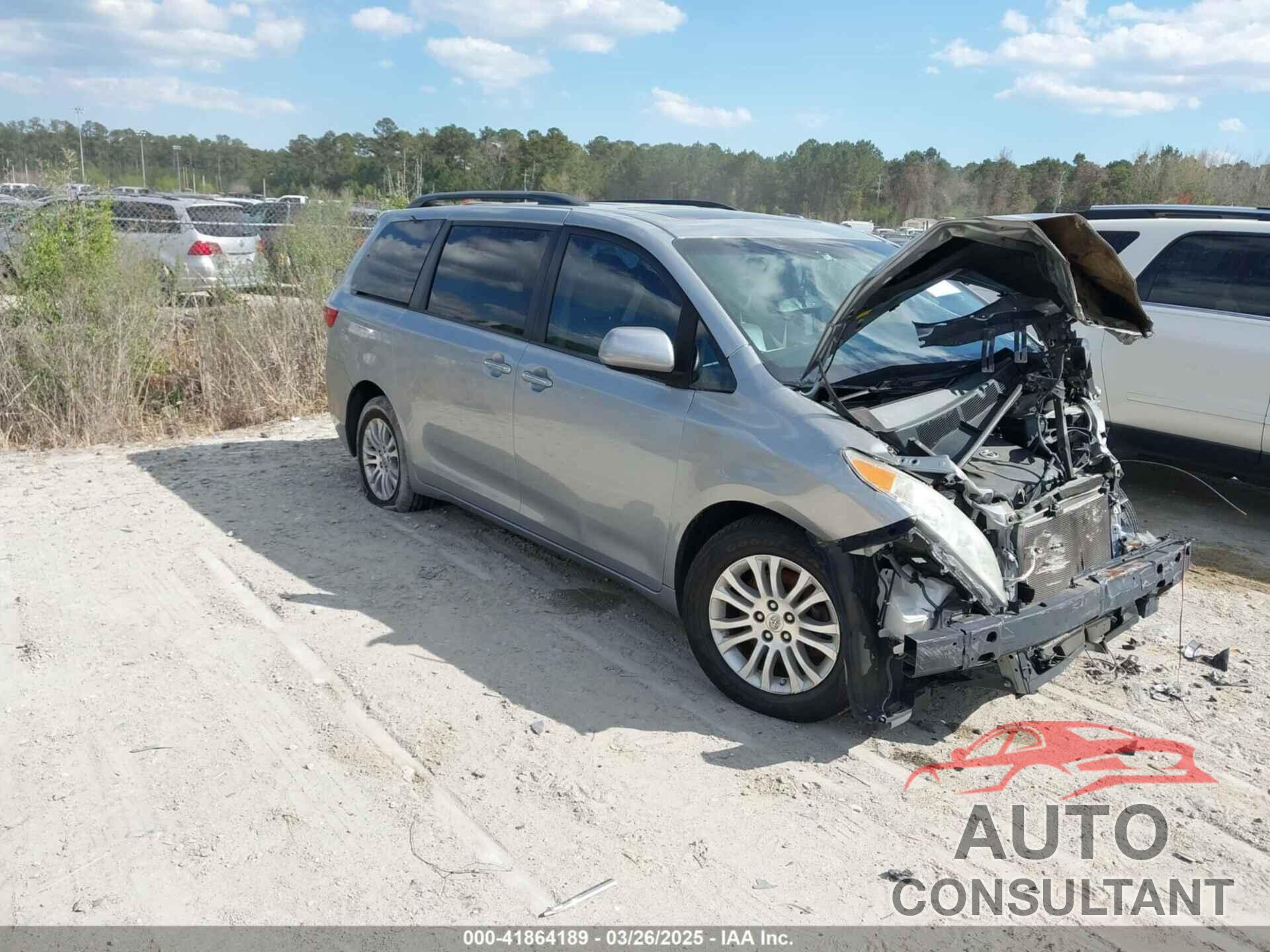 TOYOTA SIENNA 2015 - 5TDYK3DC6FS680950