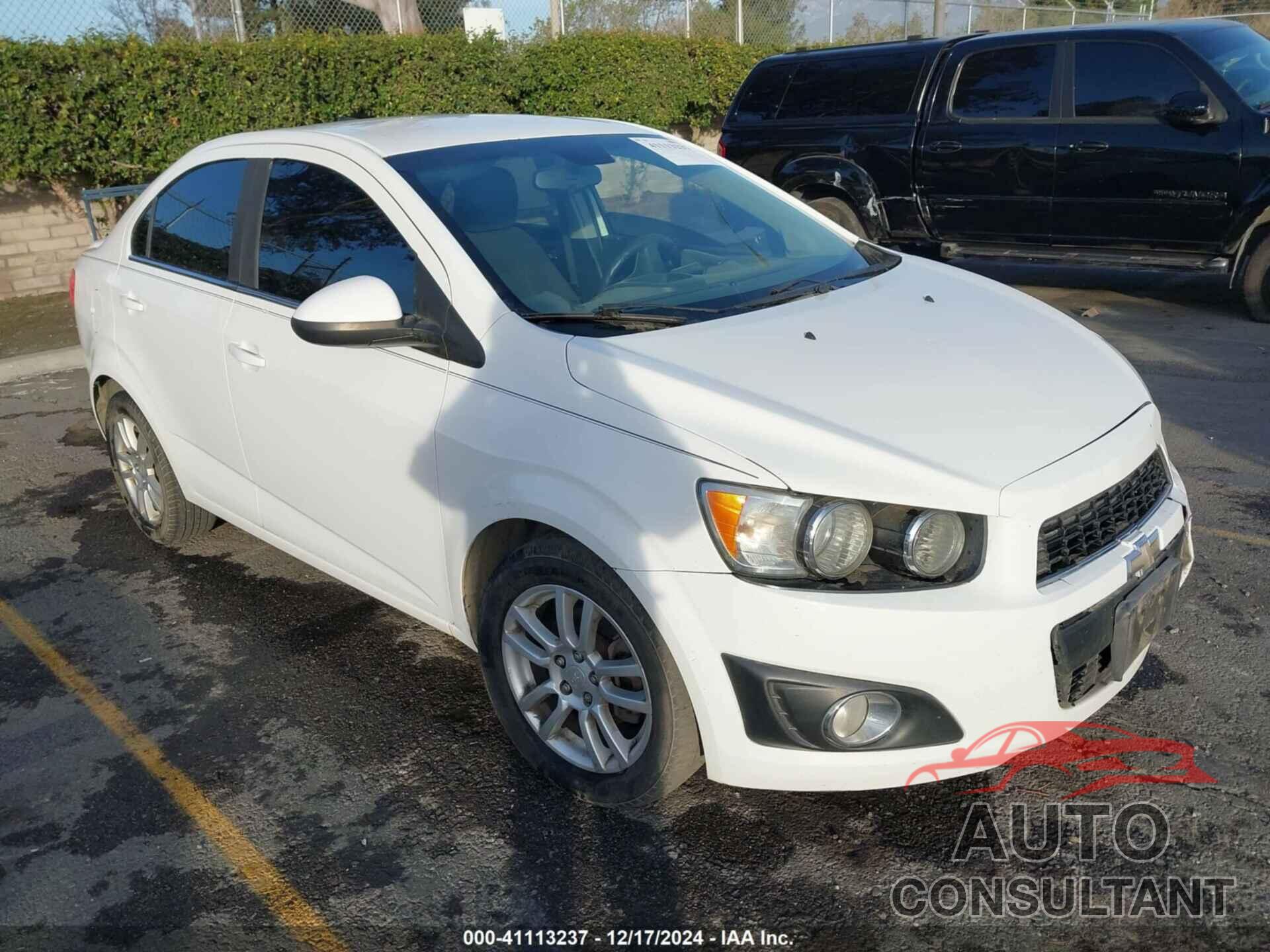 CHEVROLET SONIC 2014 - 1G1JC5SH3E4185388