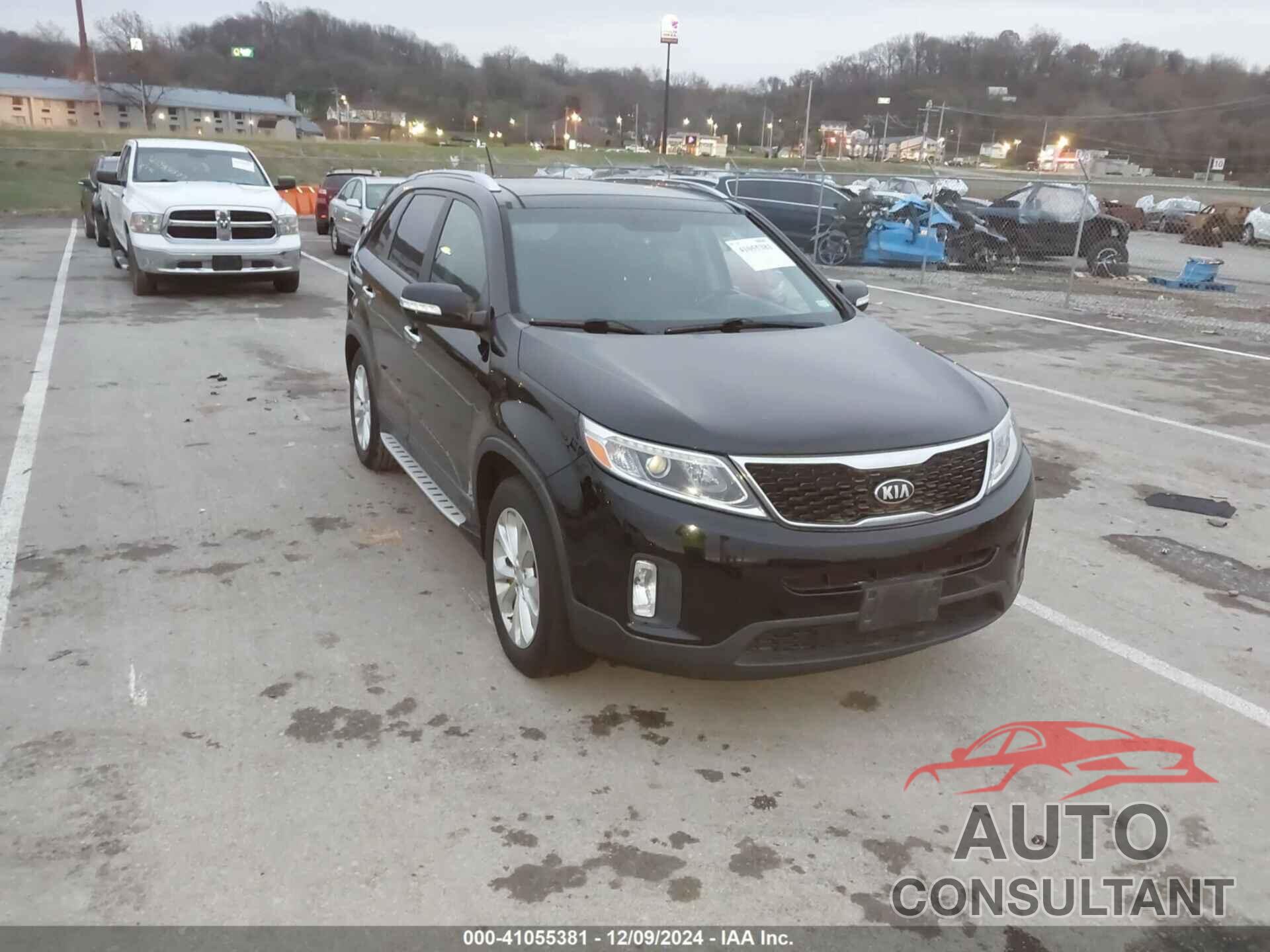 KIA SORENTO 2014 - 5XYKU4A78EG459570