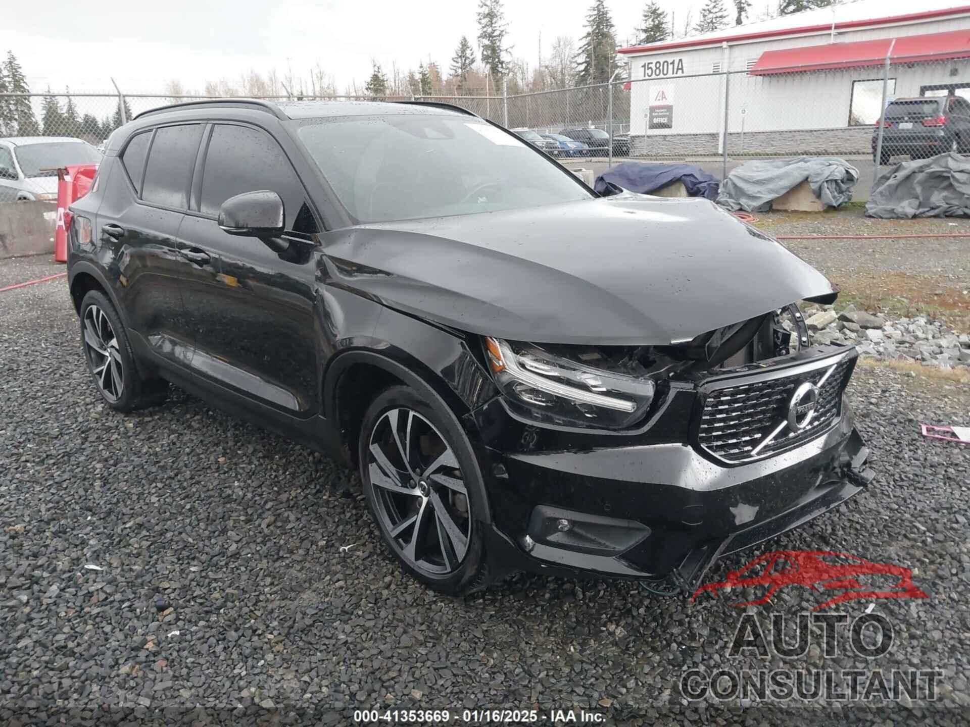VOLVO XC40 2021 - YV4162UM8M2537184