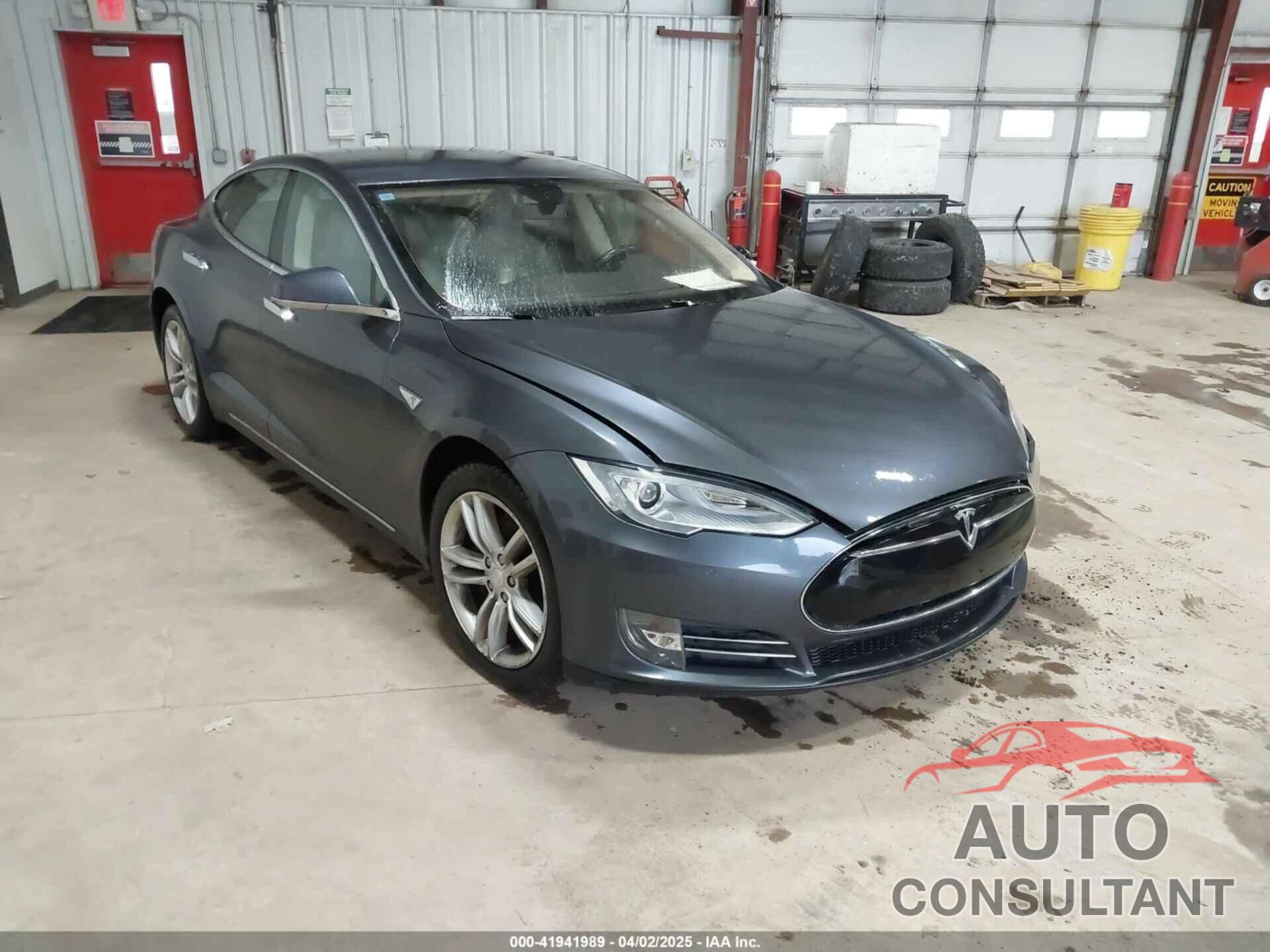 TESLA MODEL S 2014 - 5YJSA1H16EFP52853