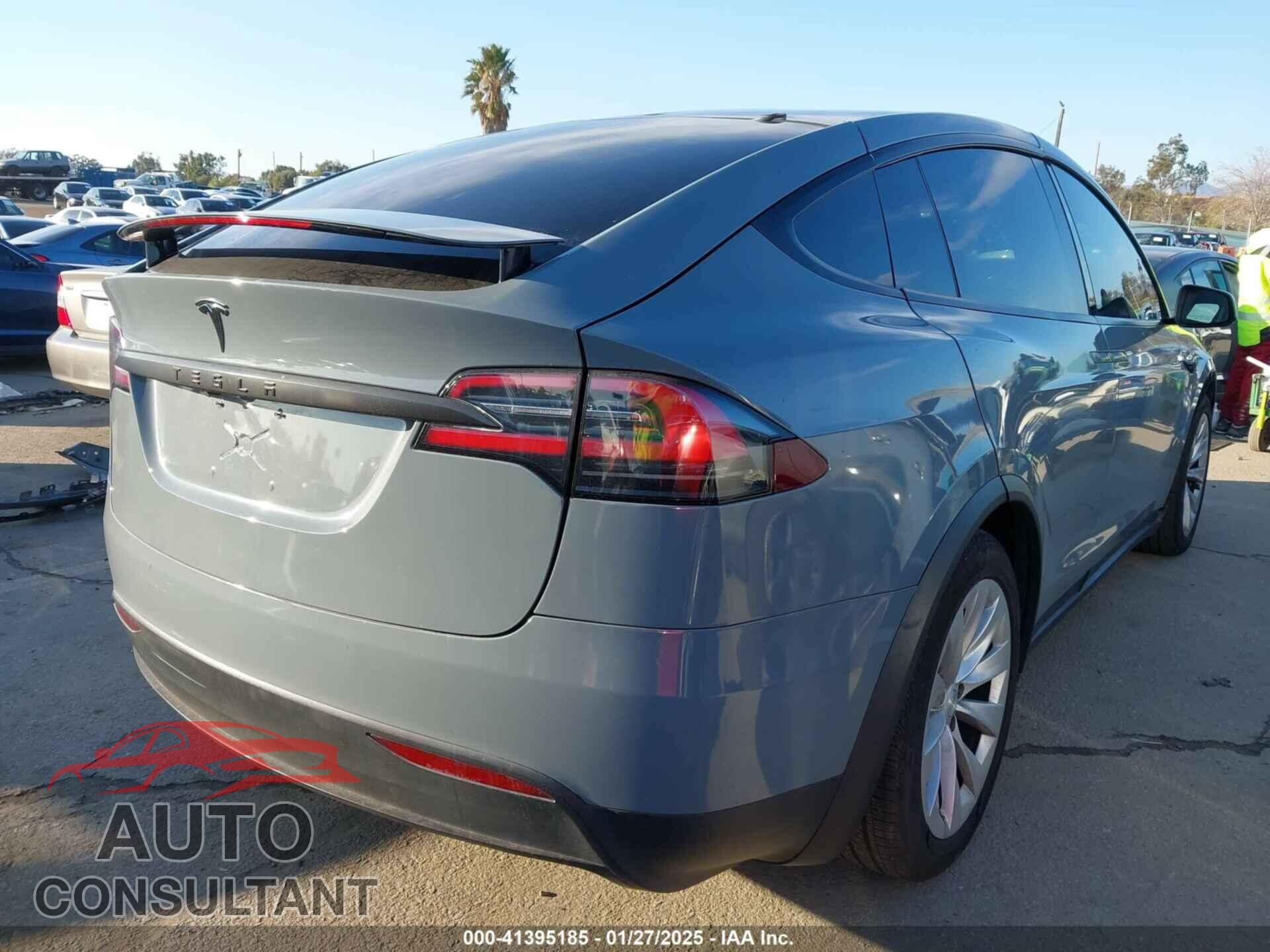 TESLA MODEL X 2016 - 5YJXCBE21GF020670