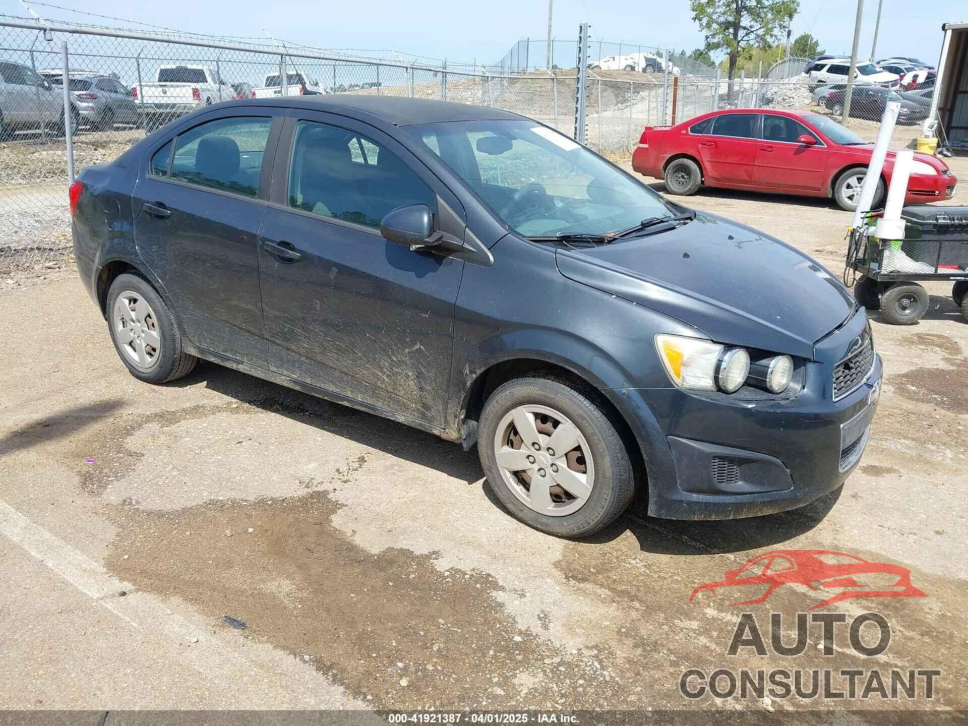 CHEVROLET SONIC 2014 - 1G1JA5SH1E4243505
