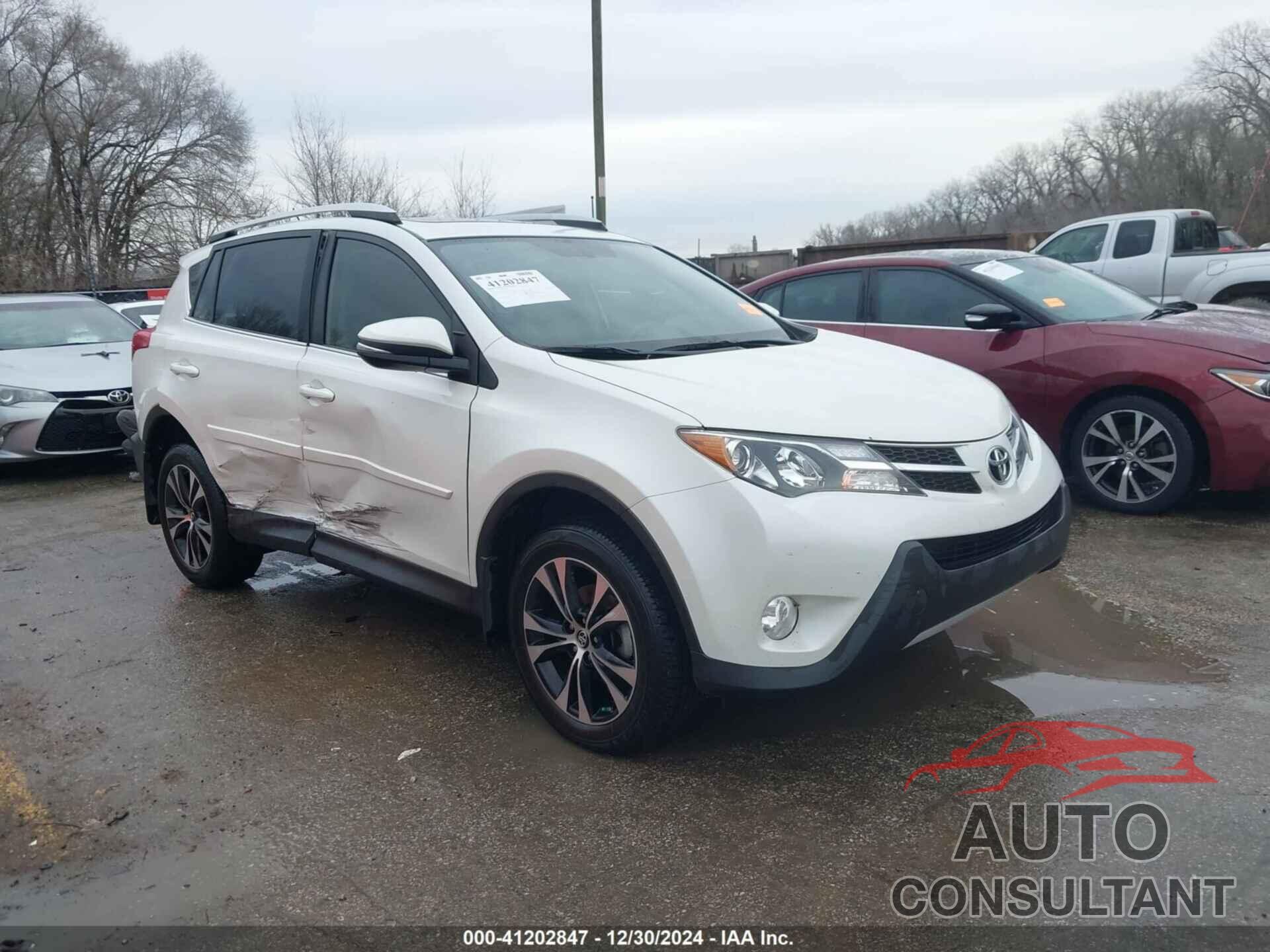 TOYOTA RAV4 2015 - JTMDFREVXFD171252