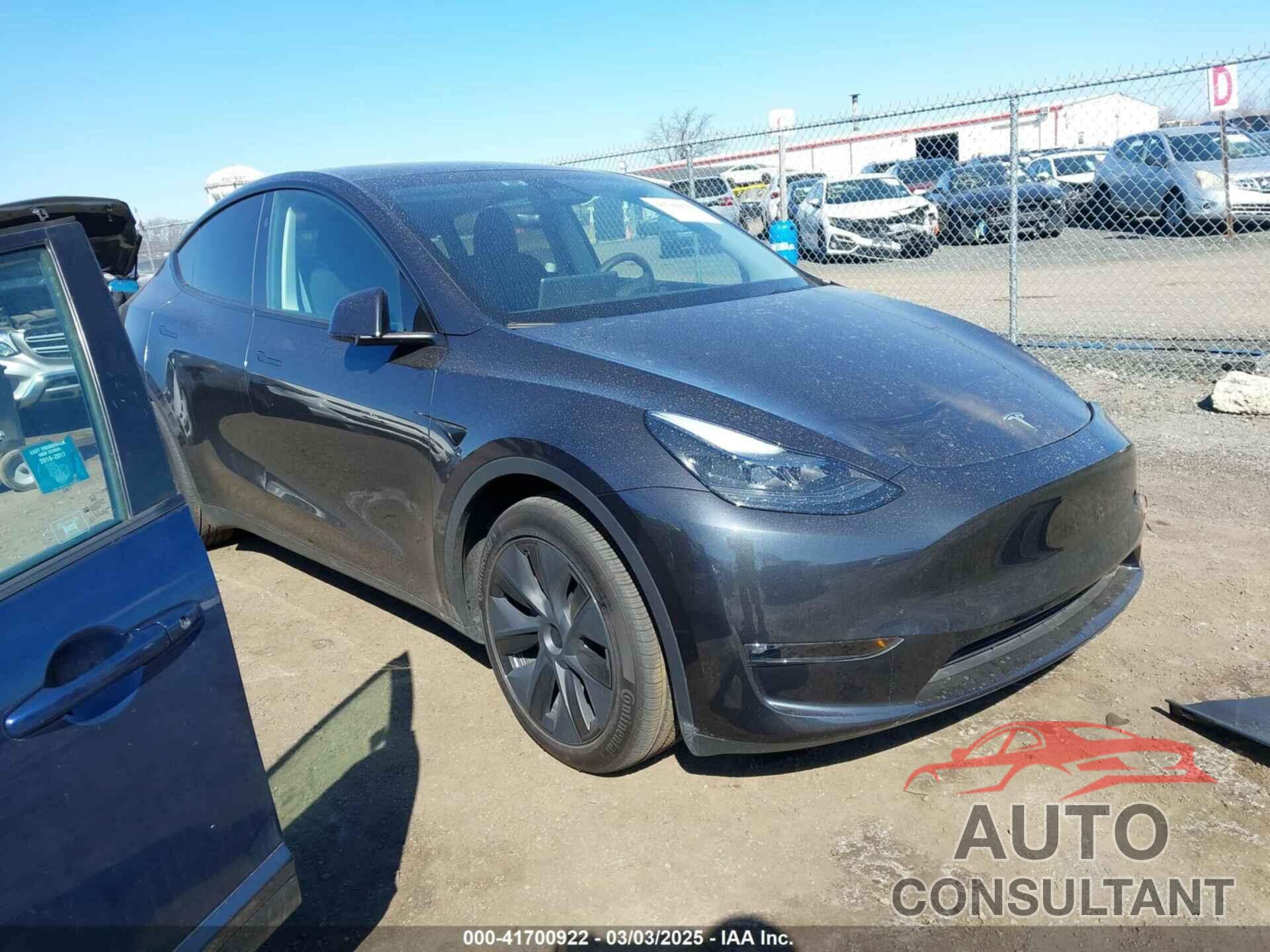 TESLA MODEL Y 2024 - 7SAYGDEE4RF149457