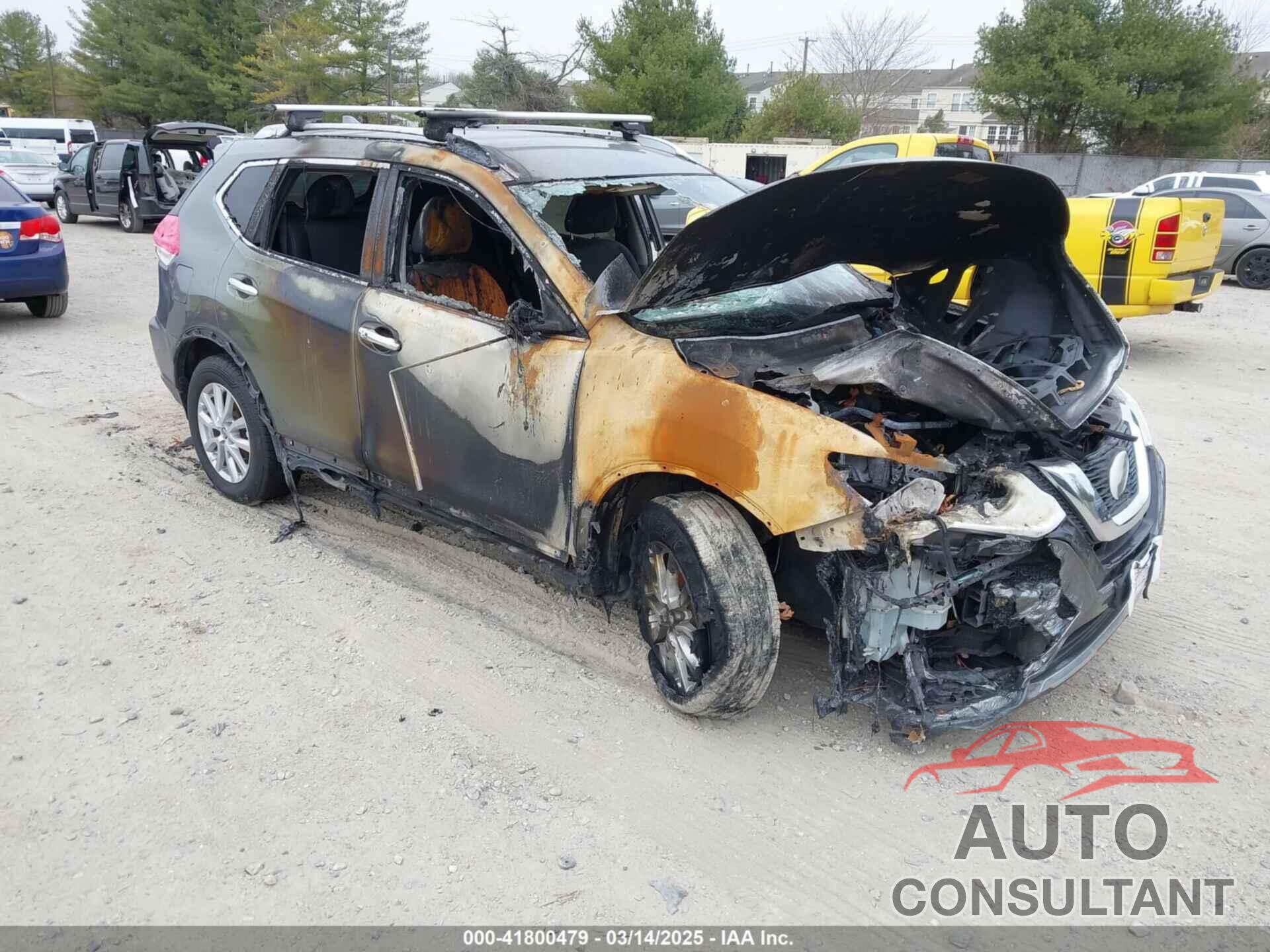NISSAN ROGUE 2018 - KNMAT2MV4JP618914