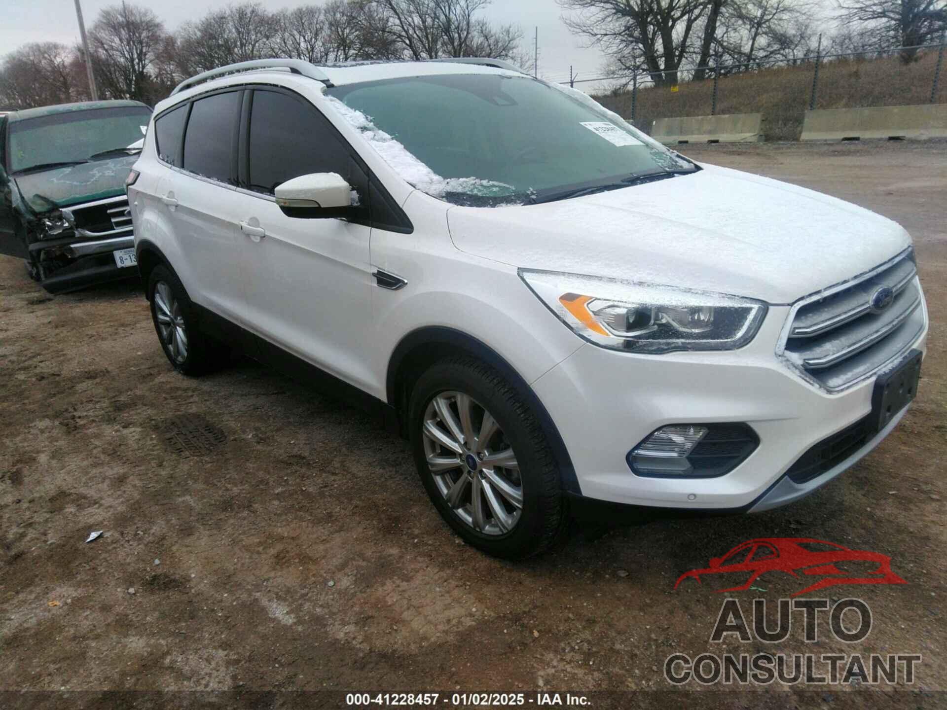 FORD ESCAPE 2017 - 1FMCU9J96HUD83879