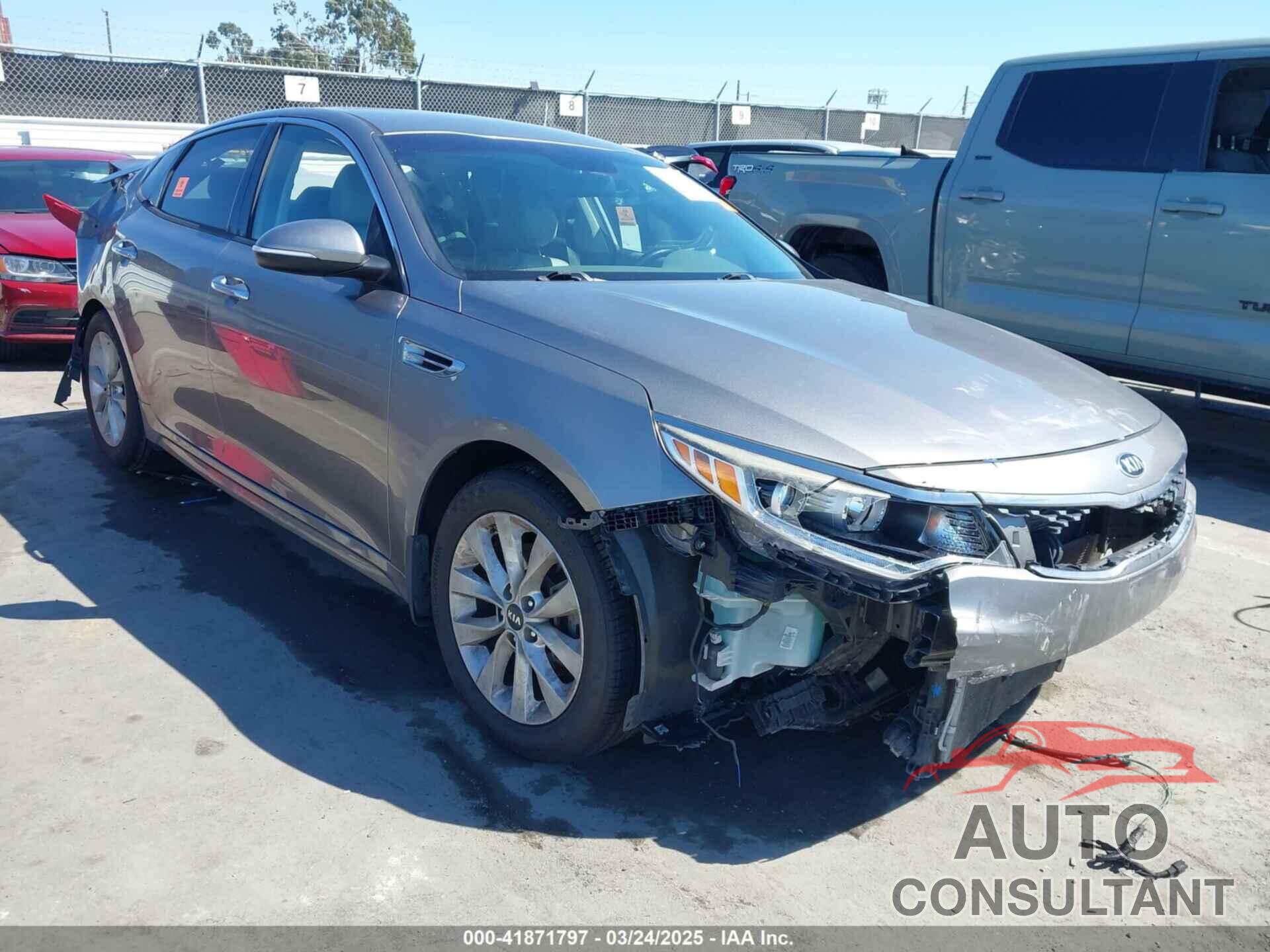 KIA OPTIMA 2018 - 5XXGU4L37JG227461