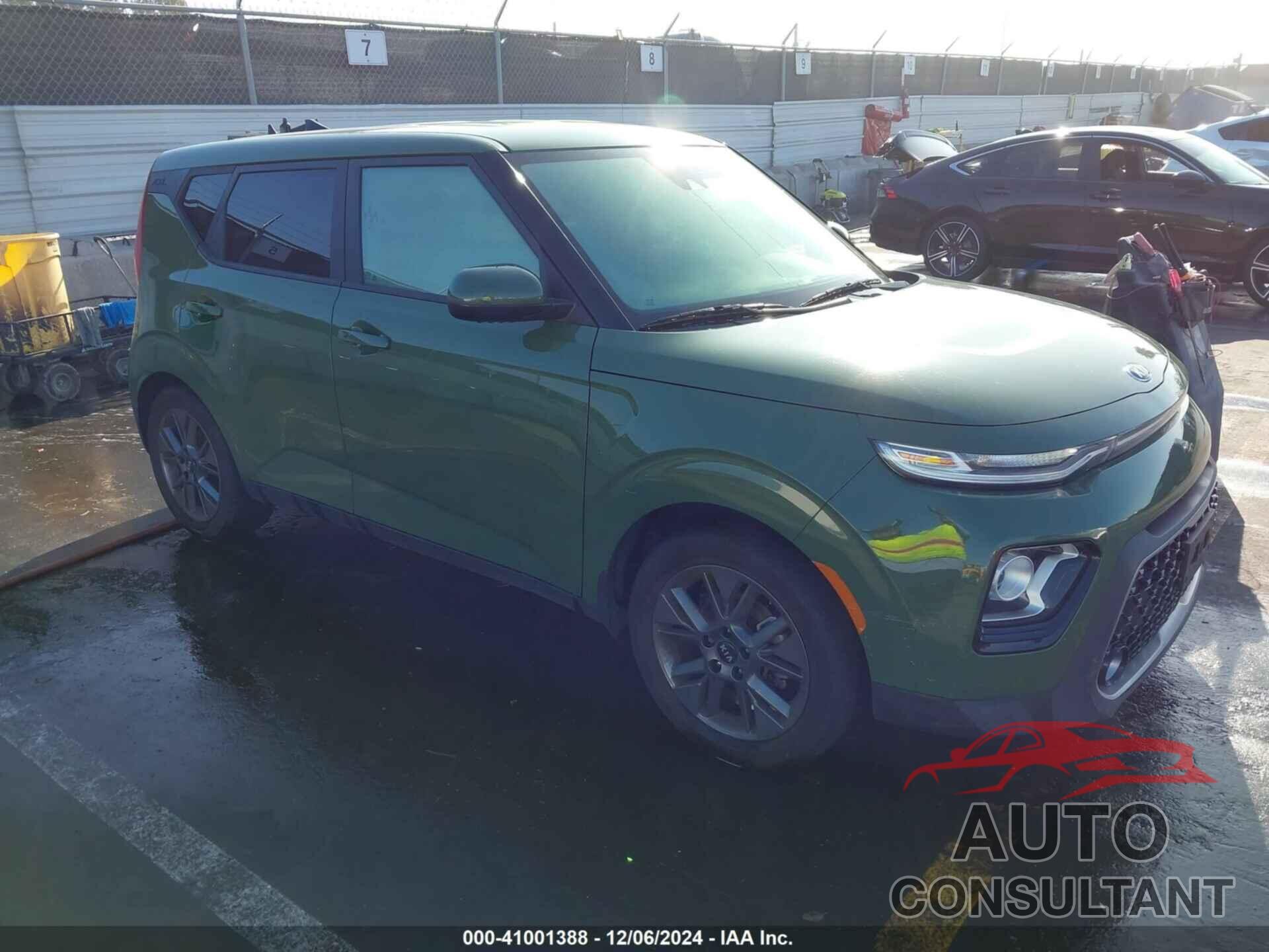 KIA SOUL 2020 - KNDJ33AU1L7049296