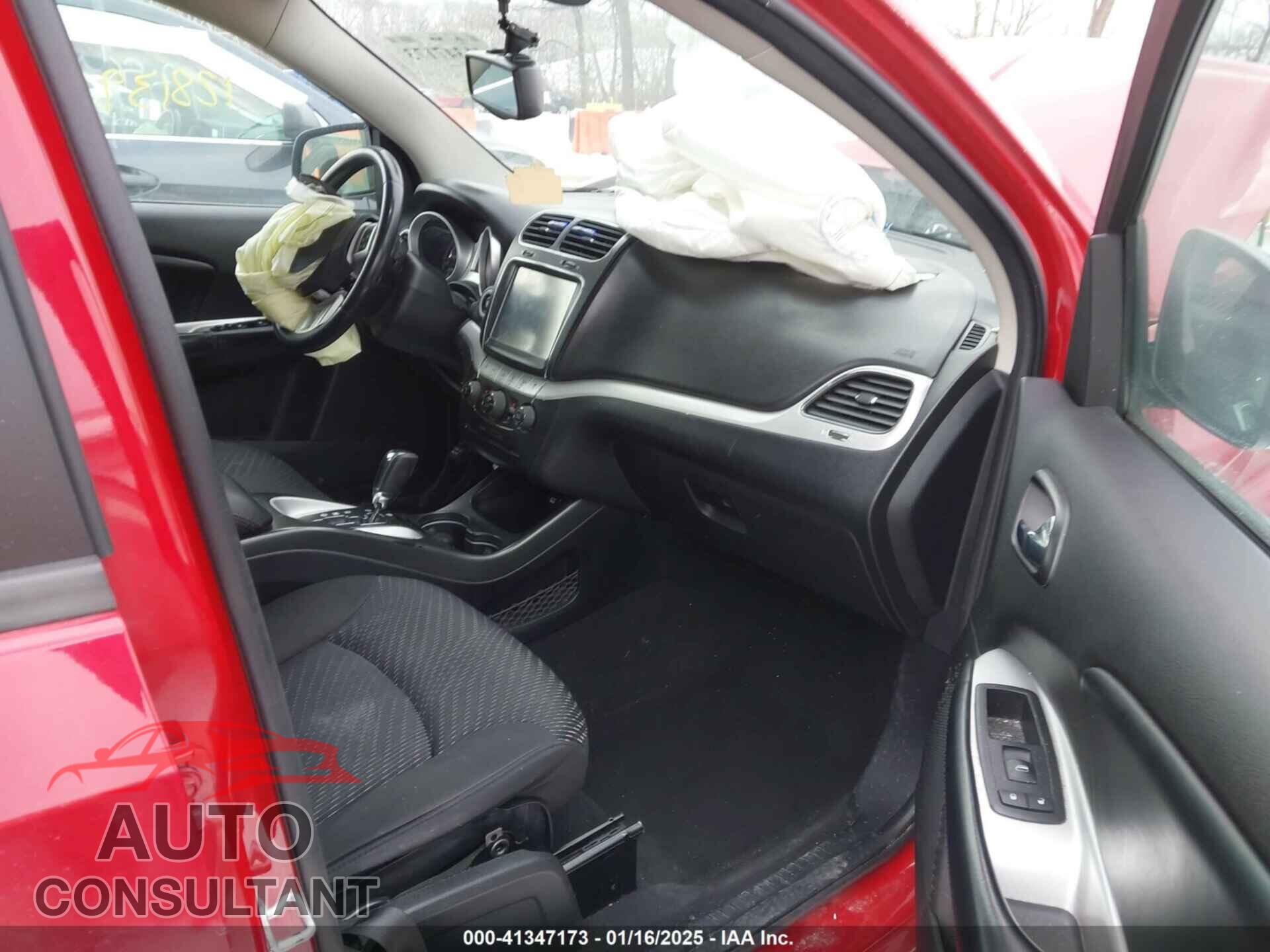 DODGE JOURNEY 2015 - 3C4PDCBB2FT738431