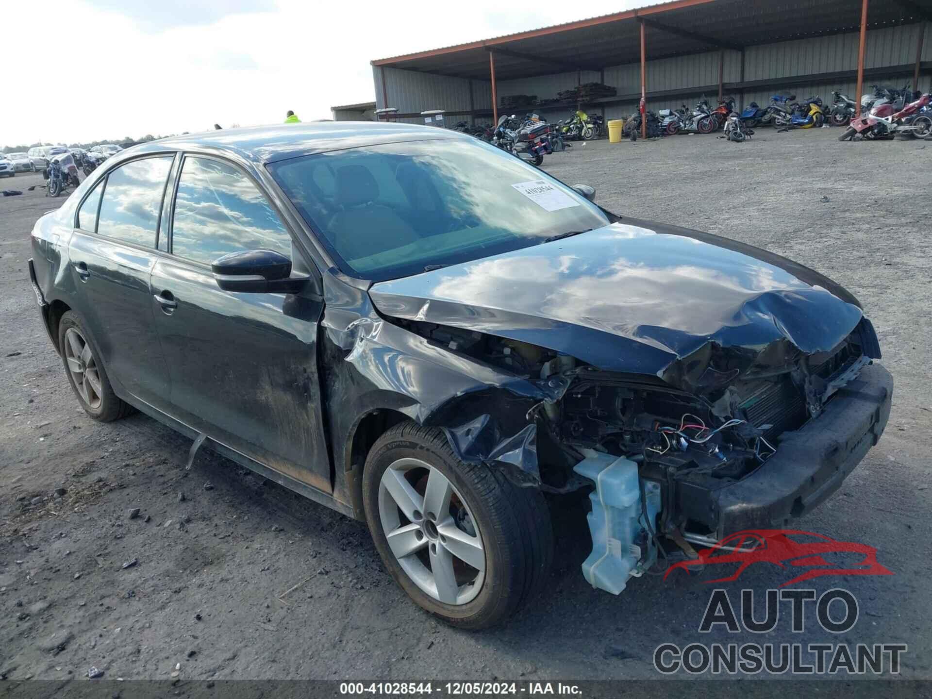 VOLKSWAGEN JETTA 2012 - 3VWLL7AJ8CM334389
