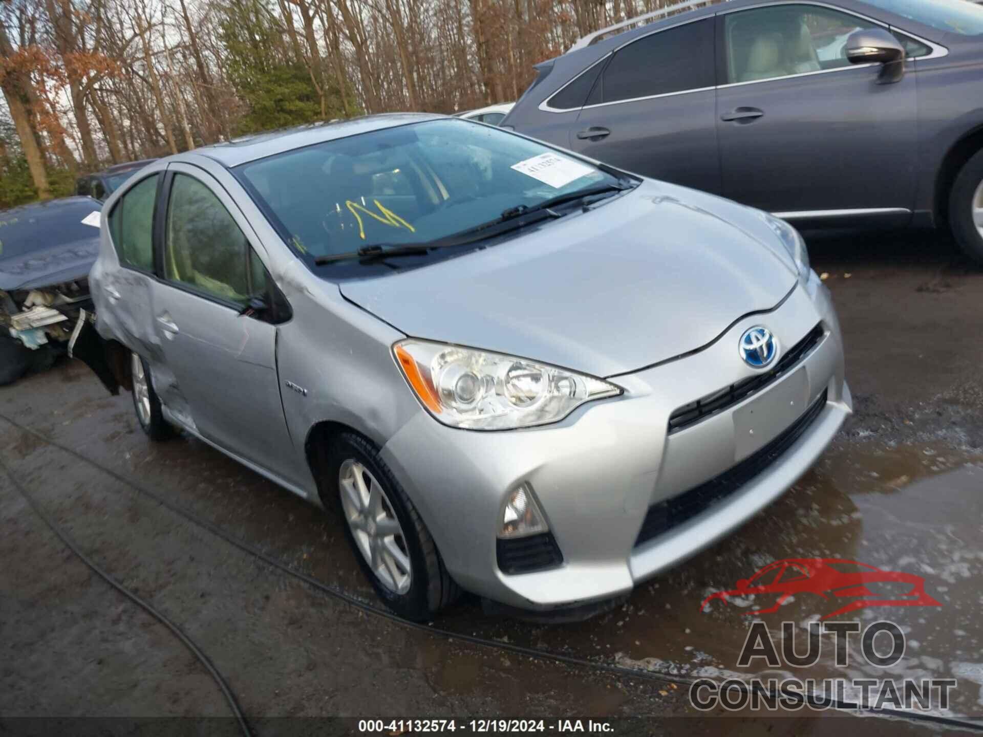TOYOTA PRIUS C 2014 - JTDKDTB32E1083809