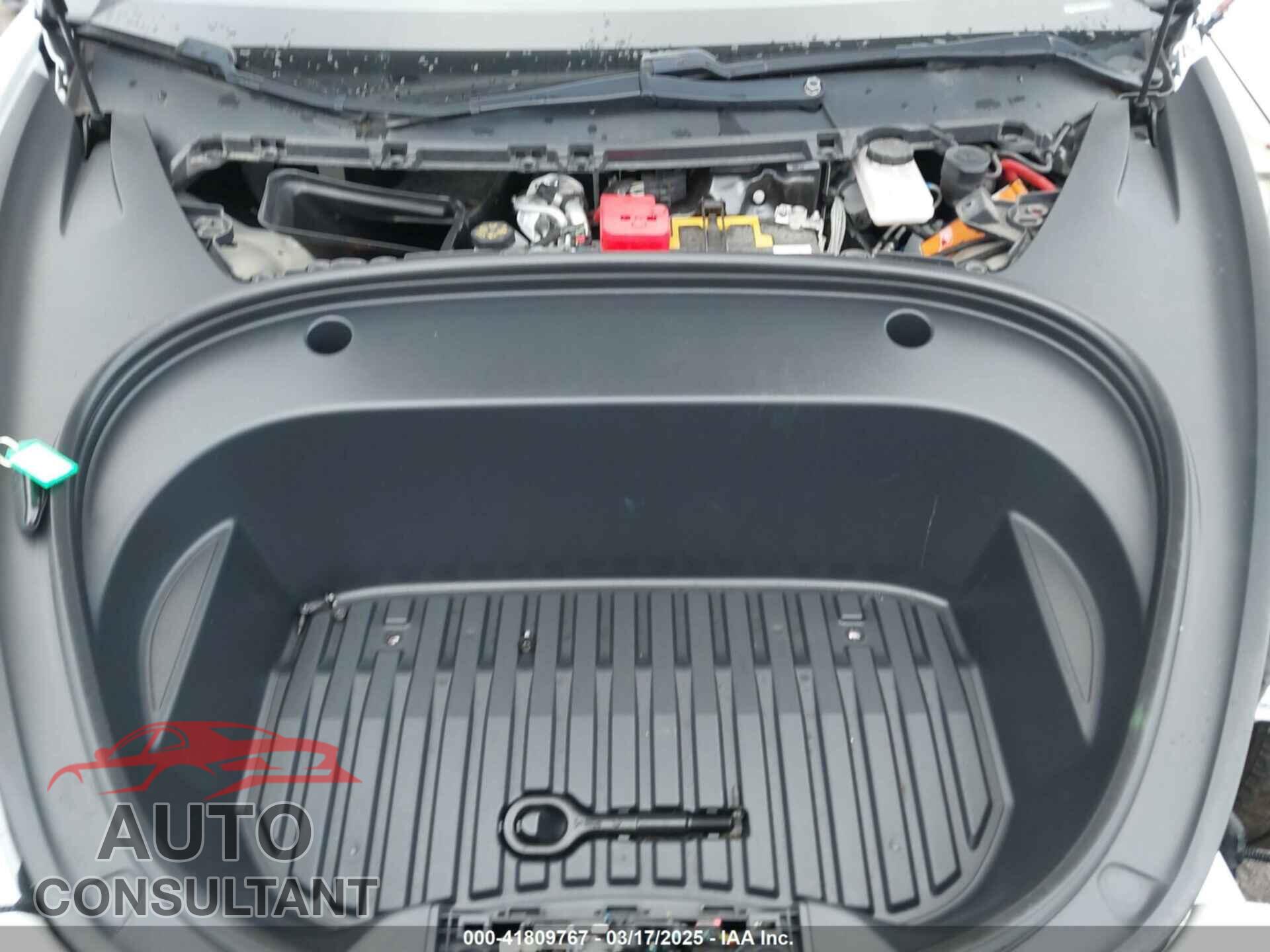 TESLA MODEL 3 2021 - 5YJ3E1EB3MF856009