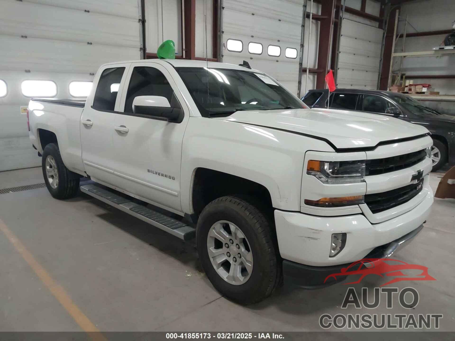 CHEVROLET SILVERADO 1500 2018 - 1GCVKREC5JZ127296