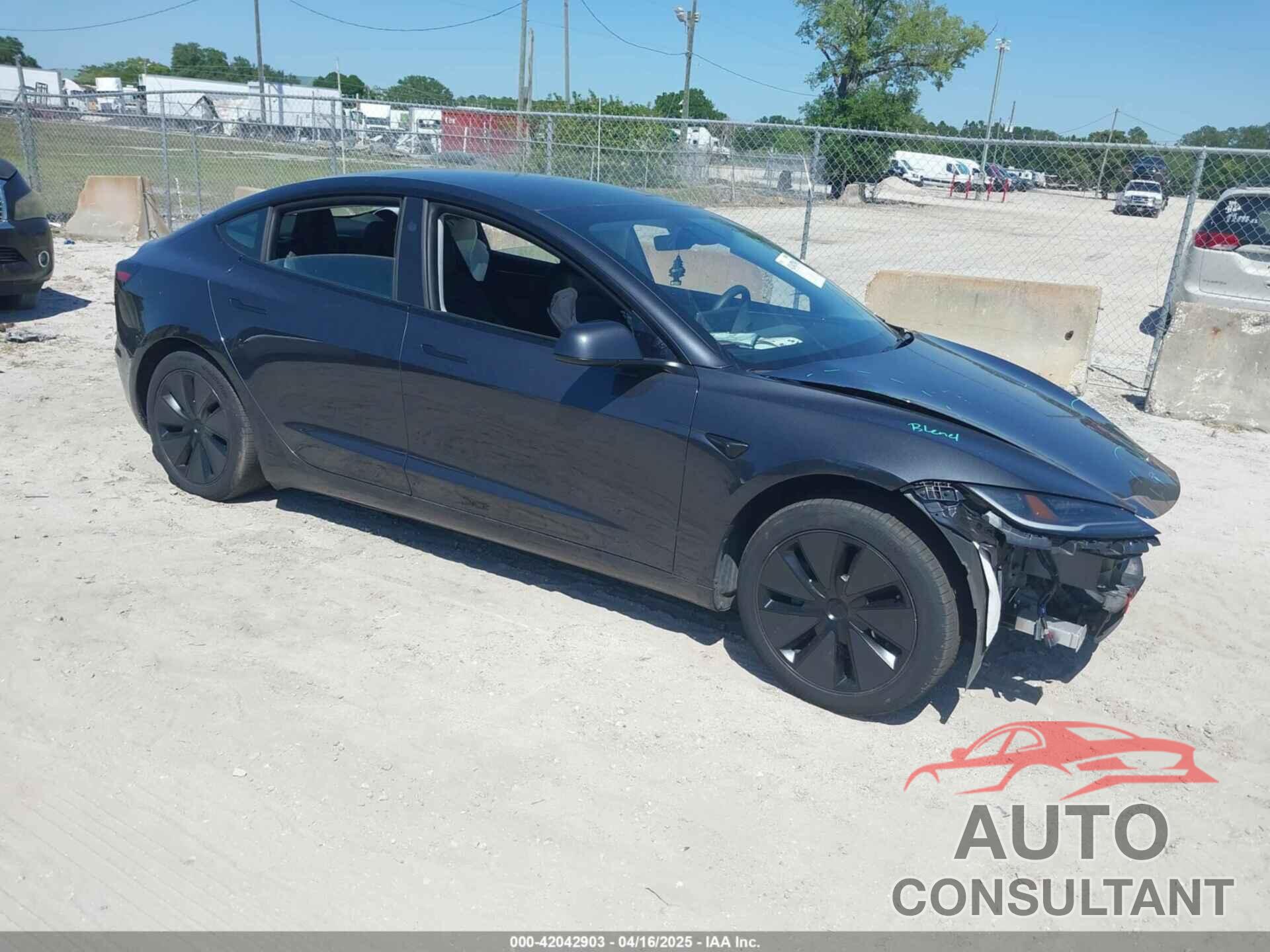 TESLA MODEL 3 2024 - 5YJ3E1EA6RF747946