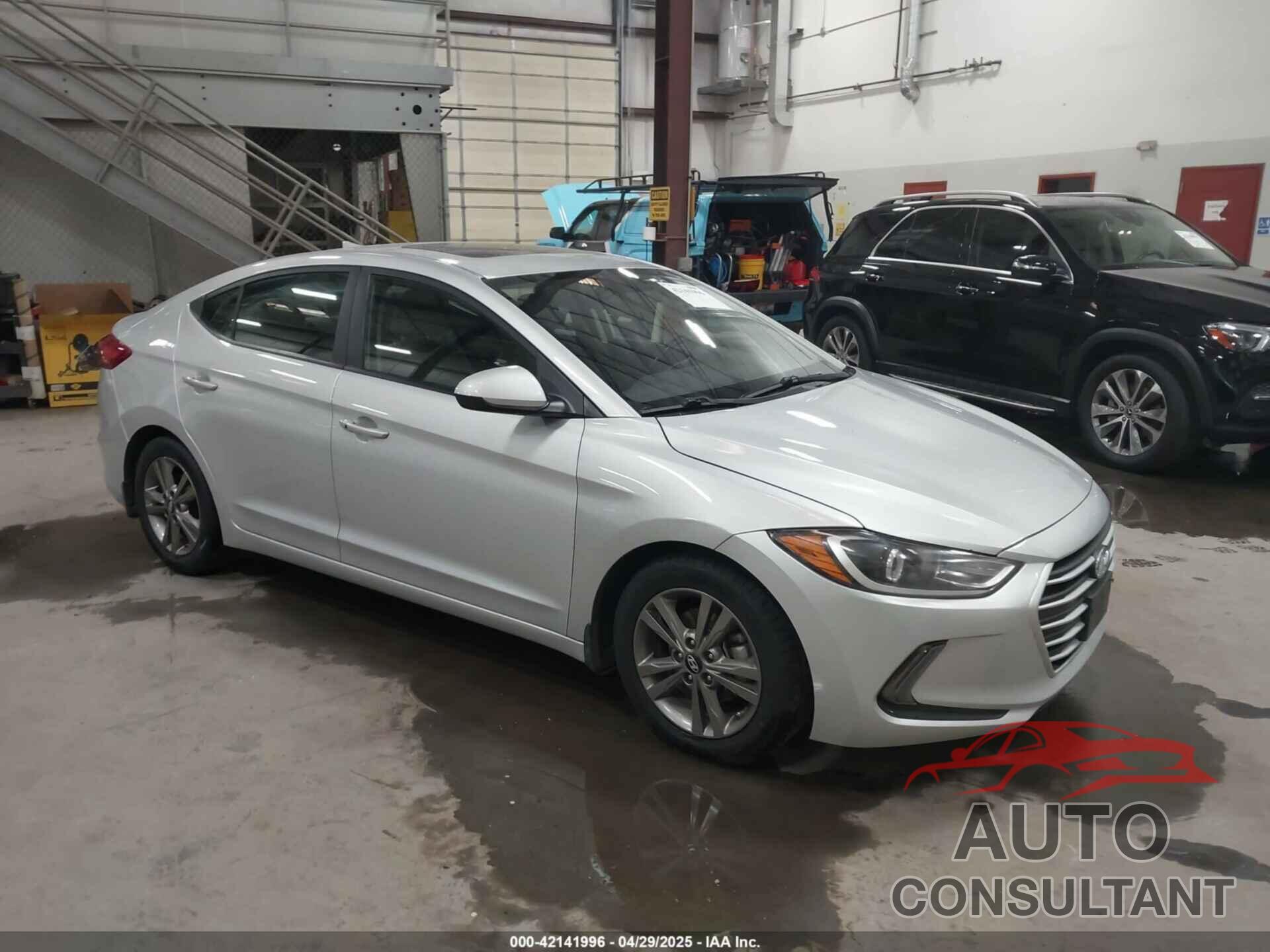 HYUNDAI ELANTRA 2018 - 5NPD84LF2JH305537