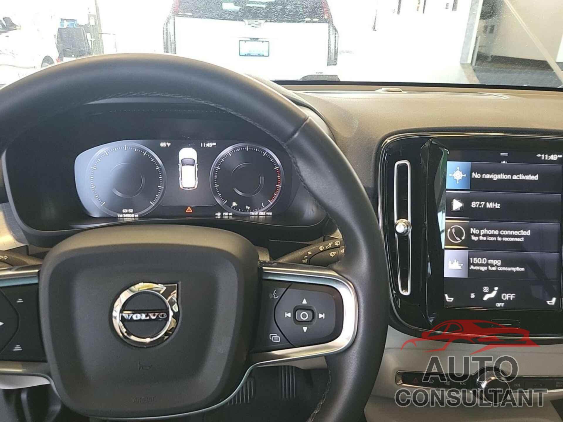 VOLVO XC40 2022 - YV4162UK1N2764359