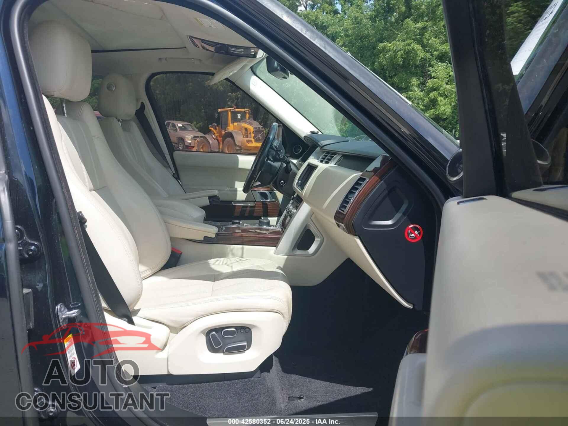 LAND ROVER RANGE ROVER 2015 - SALGS2TF1FA219503