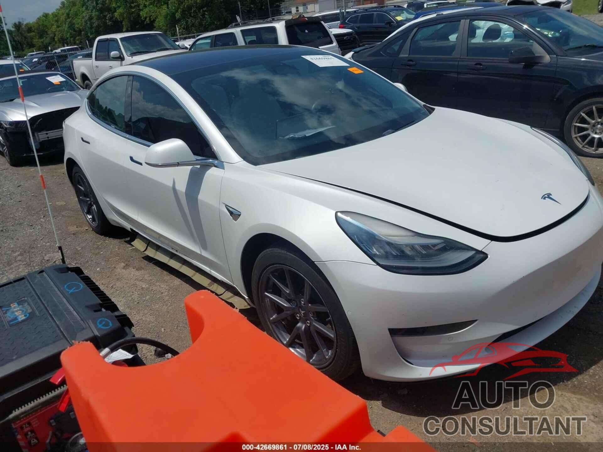TESLA MODEL 3 2019 - 5YJ3E1EA2KF332578