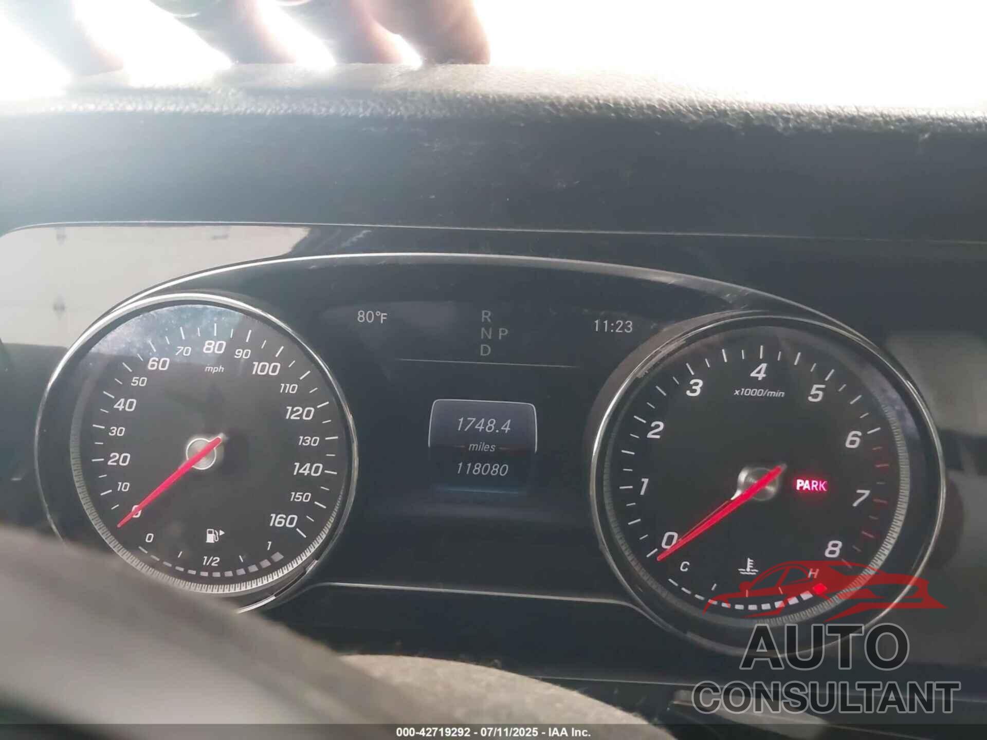 MERCEDES-BENZ E 300 2017 - WDDZF4KB1HA081629