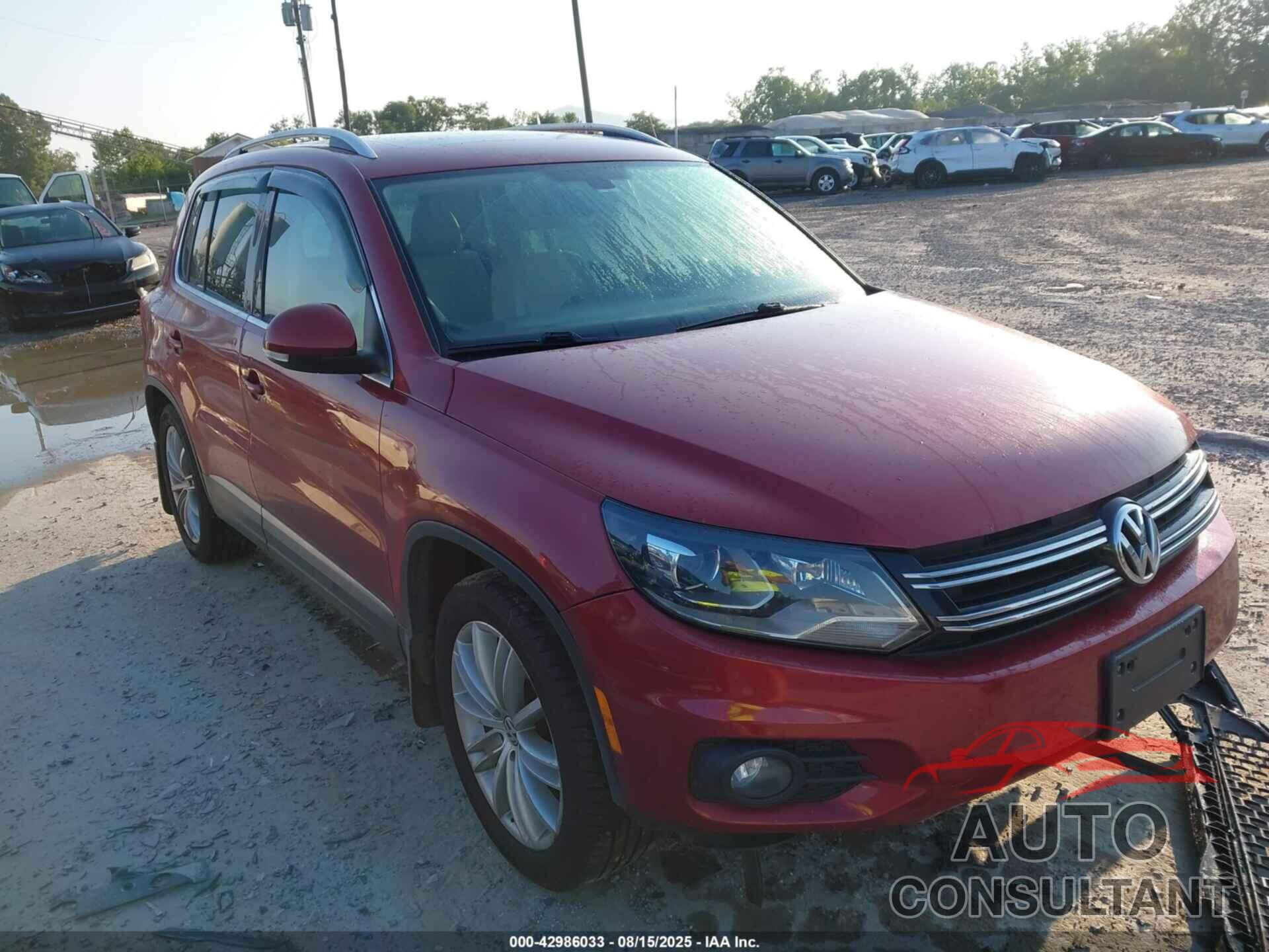 VOLKSWAGEN TIGUAN 2016 - WVGBV7AX0GW039365