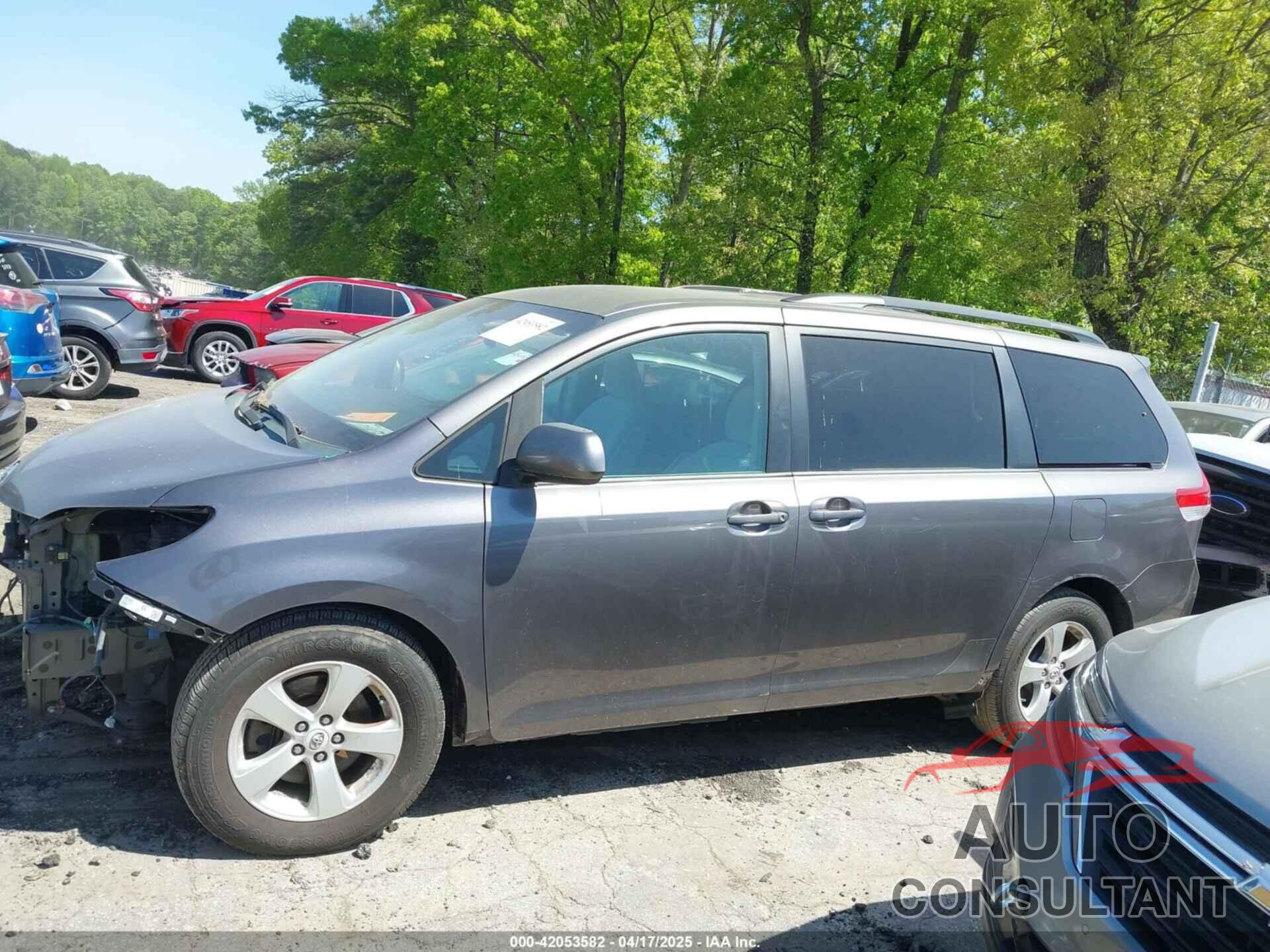 TOYOTA SIENNA 2011 - 5TDKK3DC3BS112980