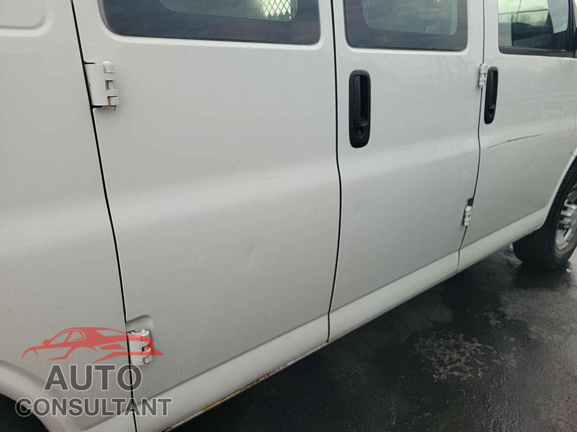 CHEVROLET EXPRESS G2500 2014 - 1GCWGFCA8E1132728