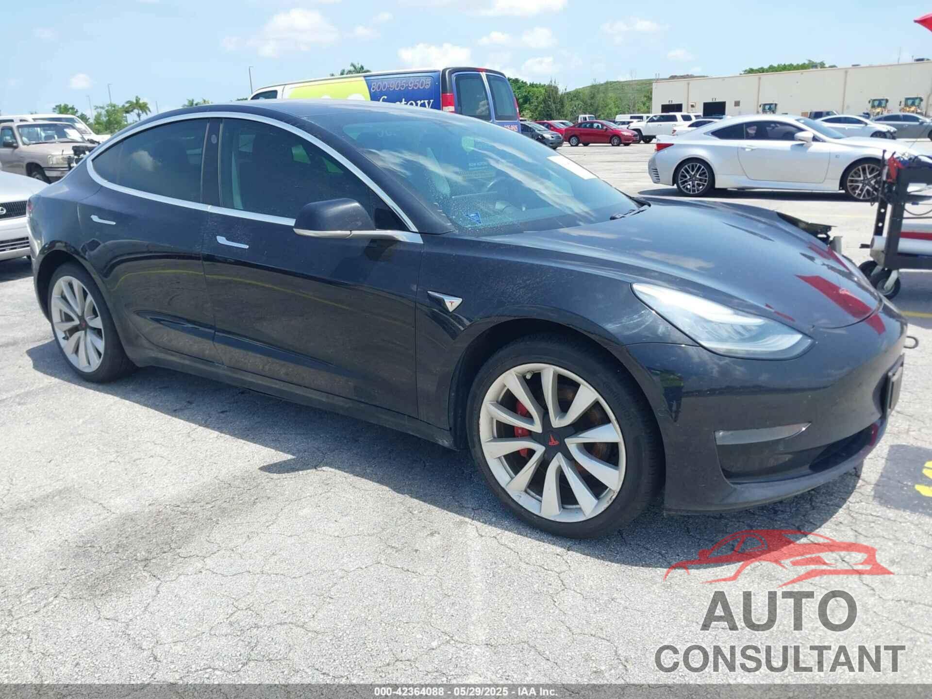 TESLA MODEL 3 2018 - 5YJ3E1EBXJF110068
