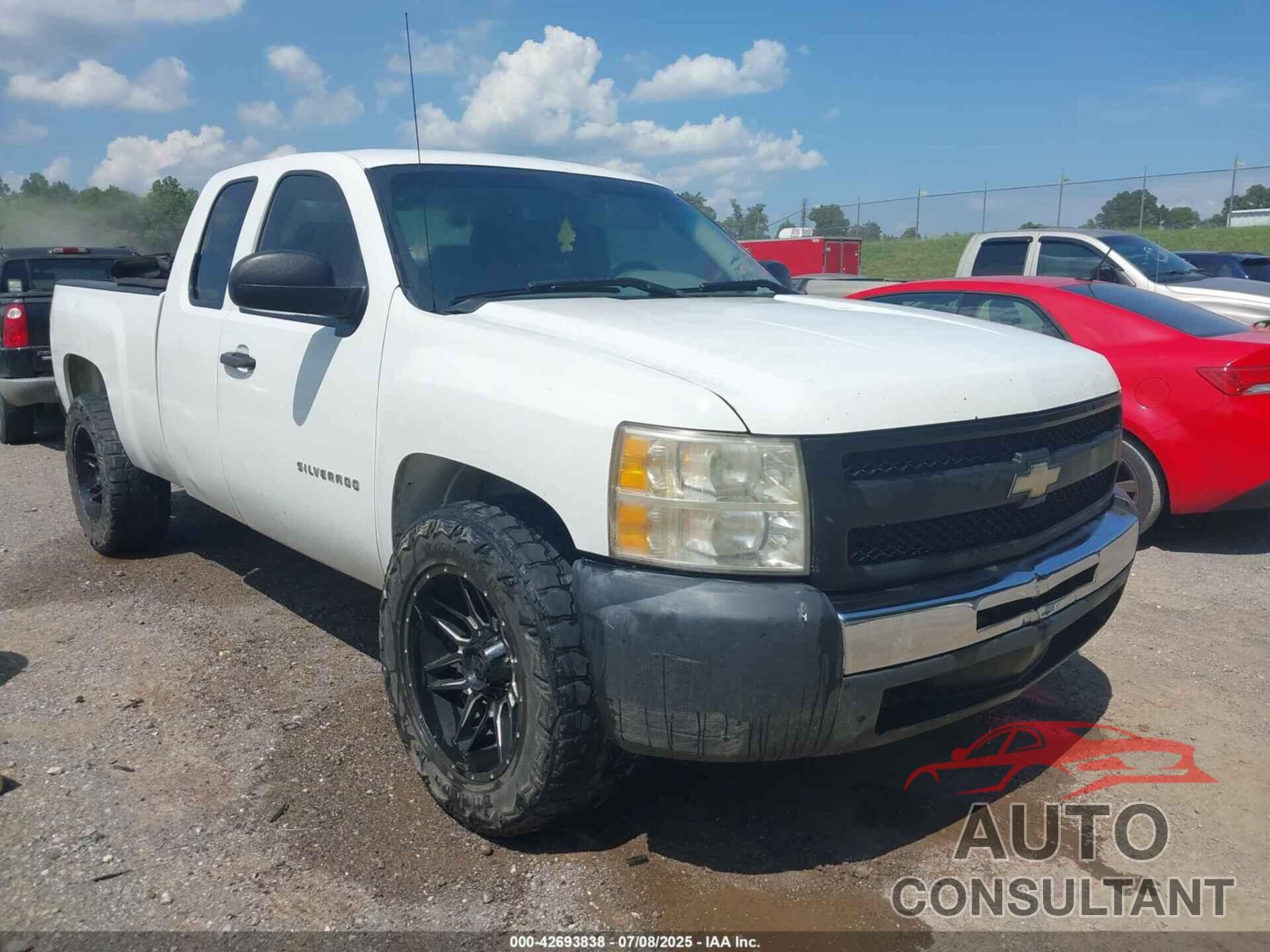 CHEVROLET SILVERADO 1500 2011 - 1GCRCPEX4BZ131976