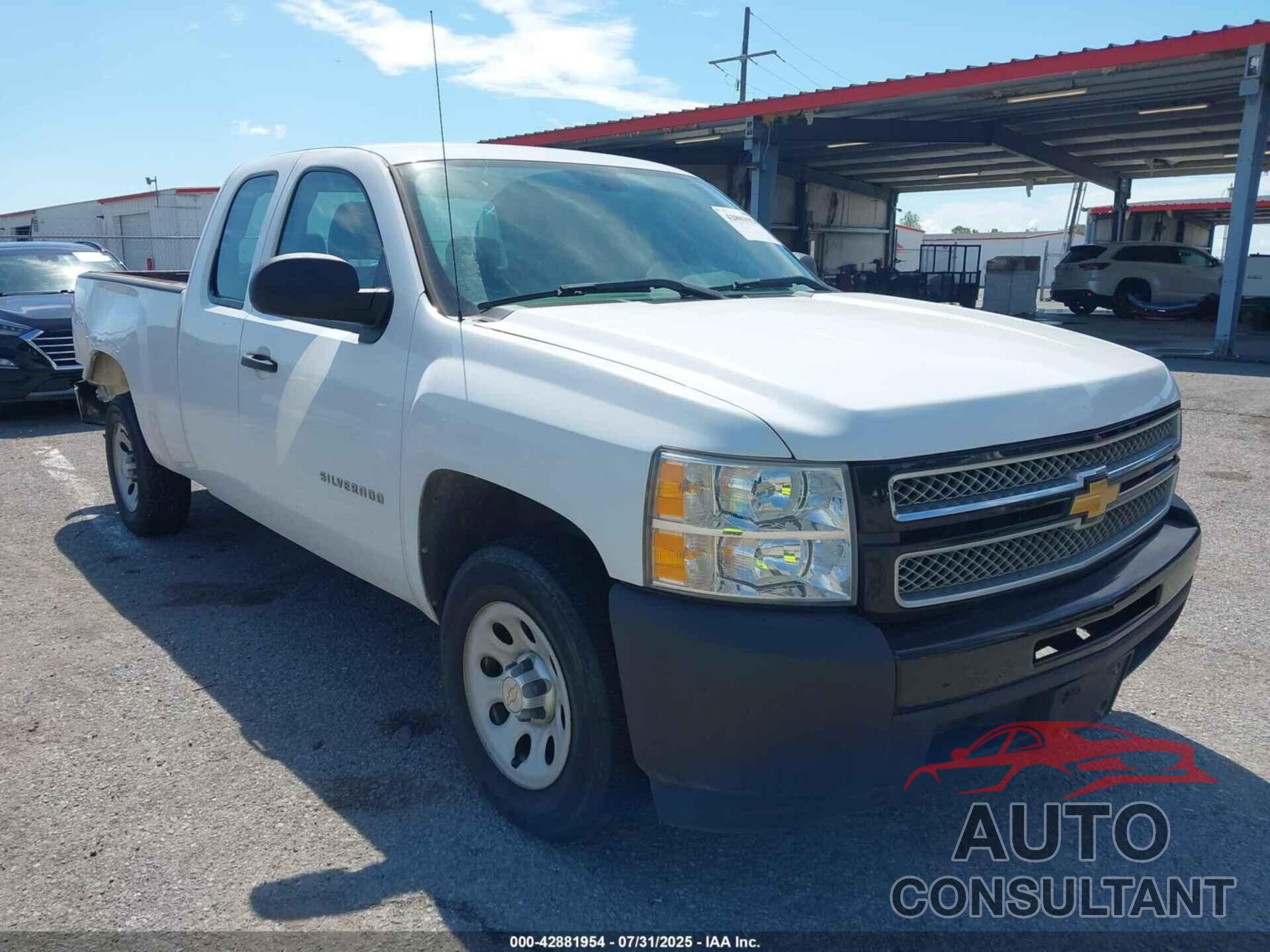 CHEVROLET SILVERADO 1500 2013 - 1GCRCPE08DZ337131