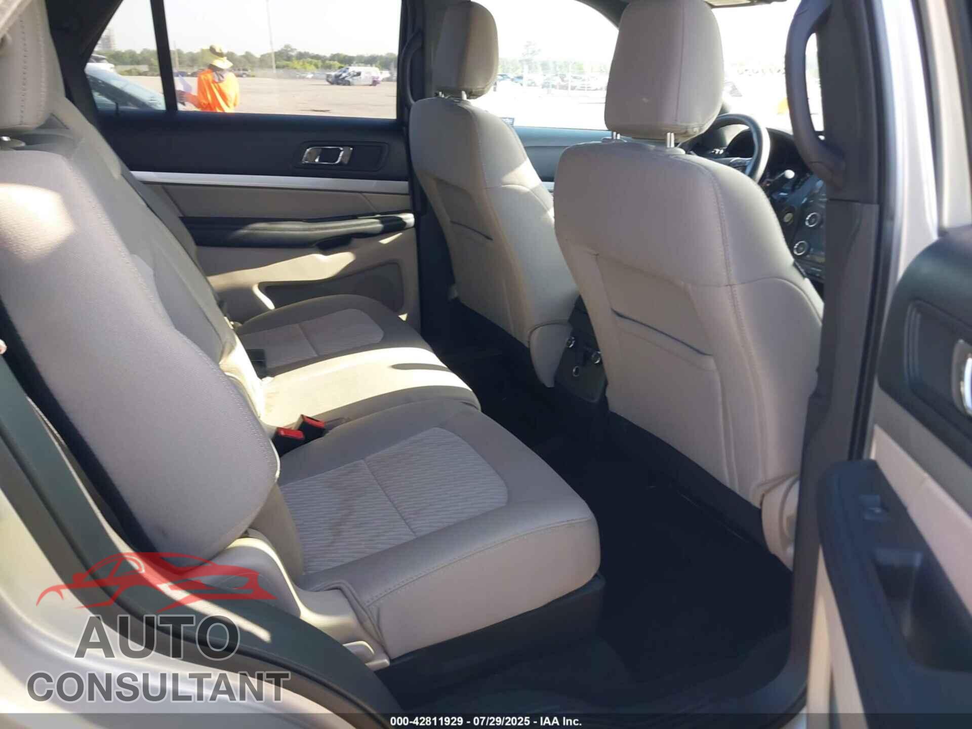 FORD EXPLORER 2018 - 1FM5K7B82JGB26702
