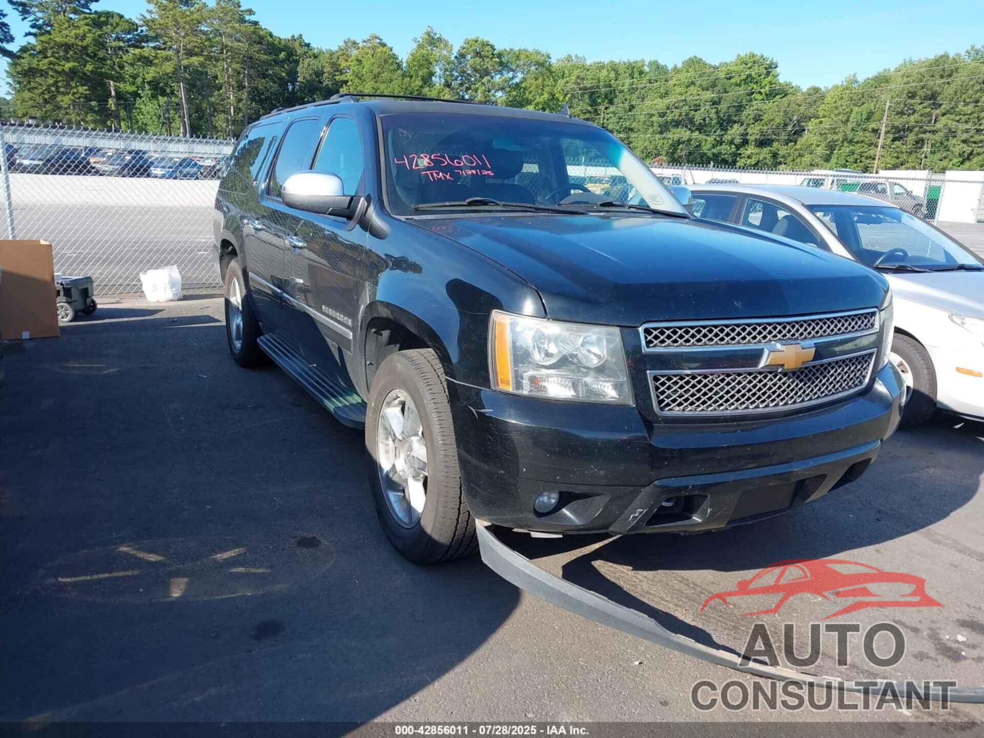 CHEVROLET SUBURBAN 1500 2013 - 1GNSKKE77DR363683